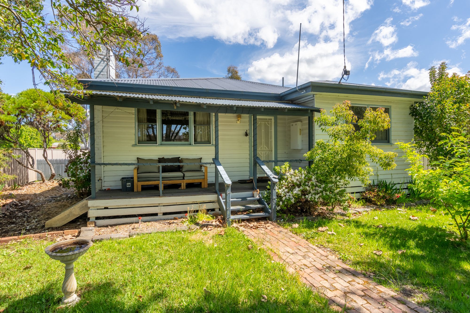 19 Tallarook Street — photo from Ray White Seymour
