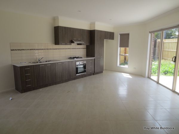 2/11 Alto Close, Bundoora, VIC 3083