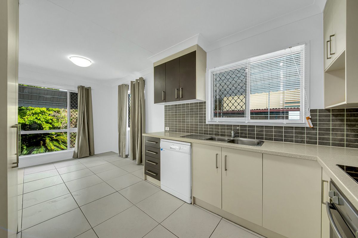 10 Brolga Avenue — photo 11 of 20