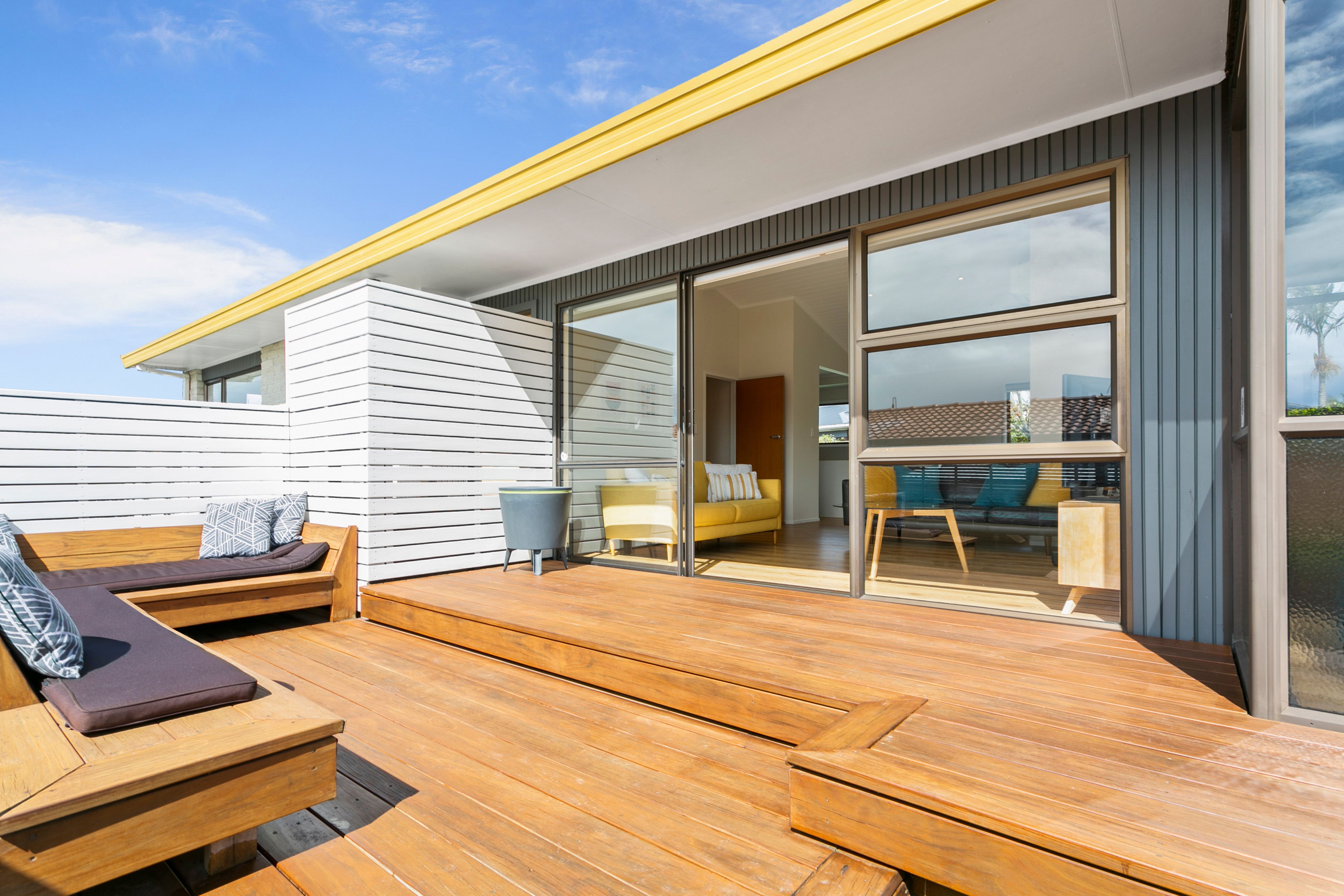 2/83 Bramley Drive, Farm Cove, Manukau City