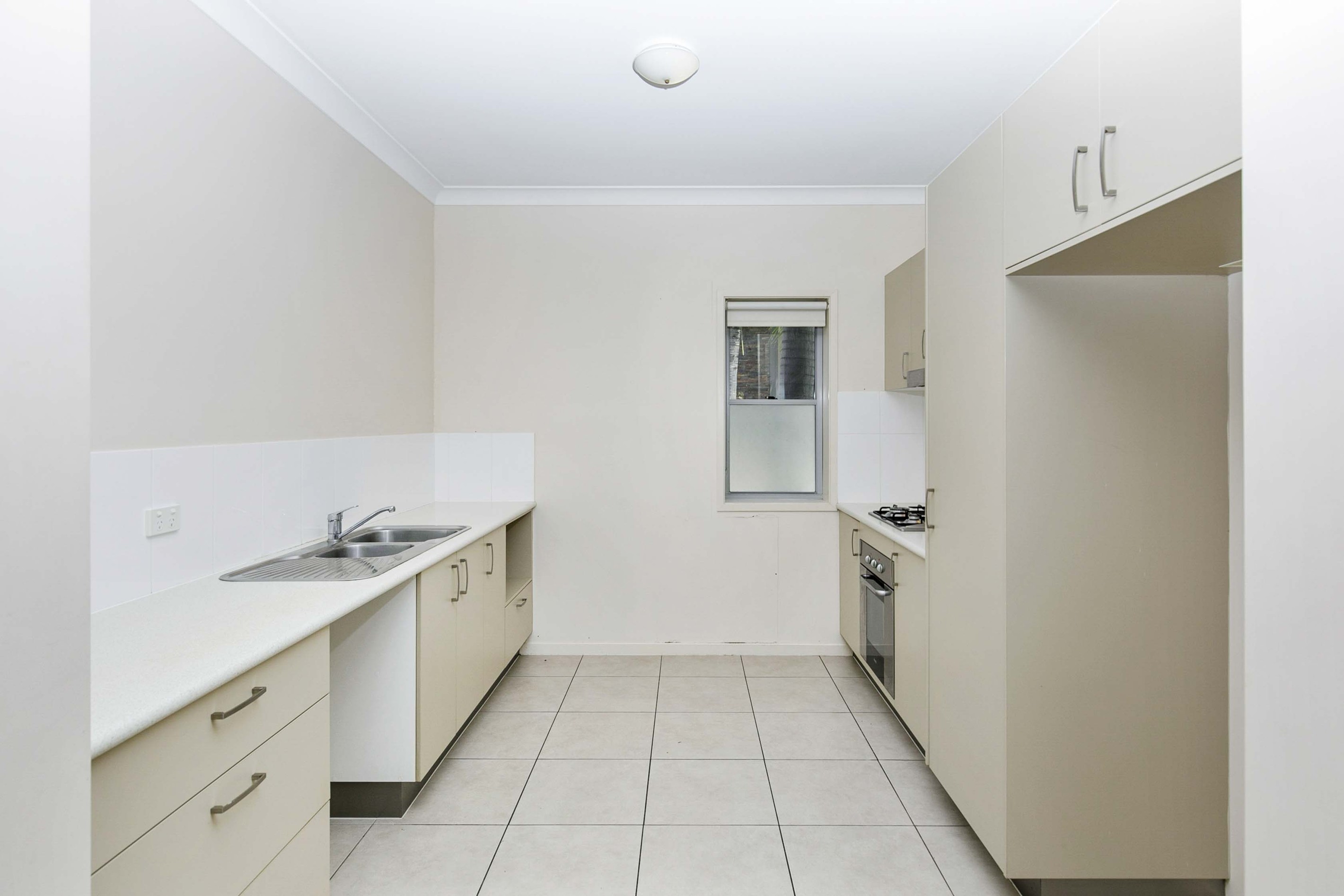 2/39-41 Stephenson Street, Pialba, QLD 4655