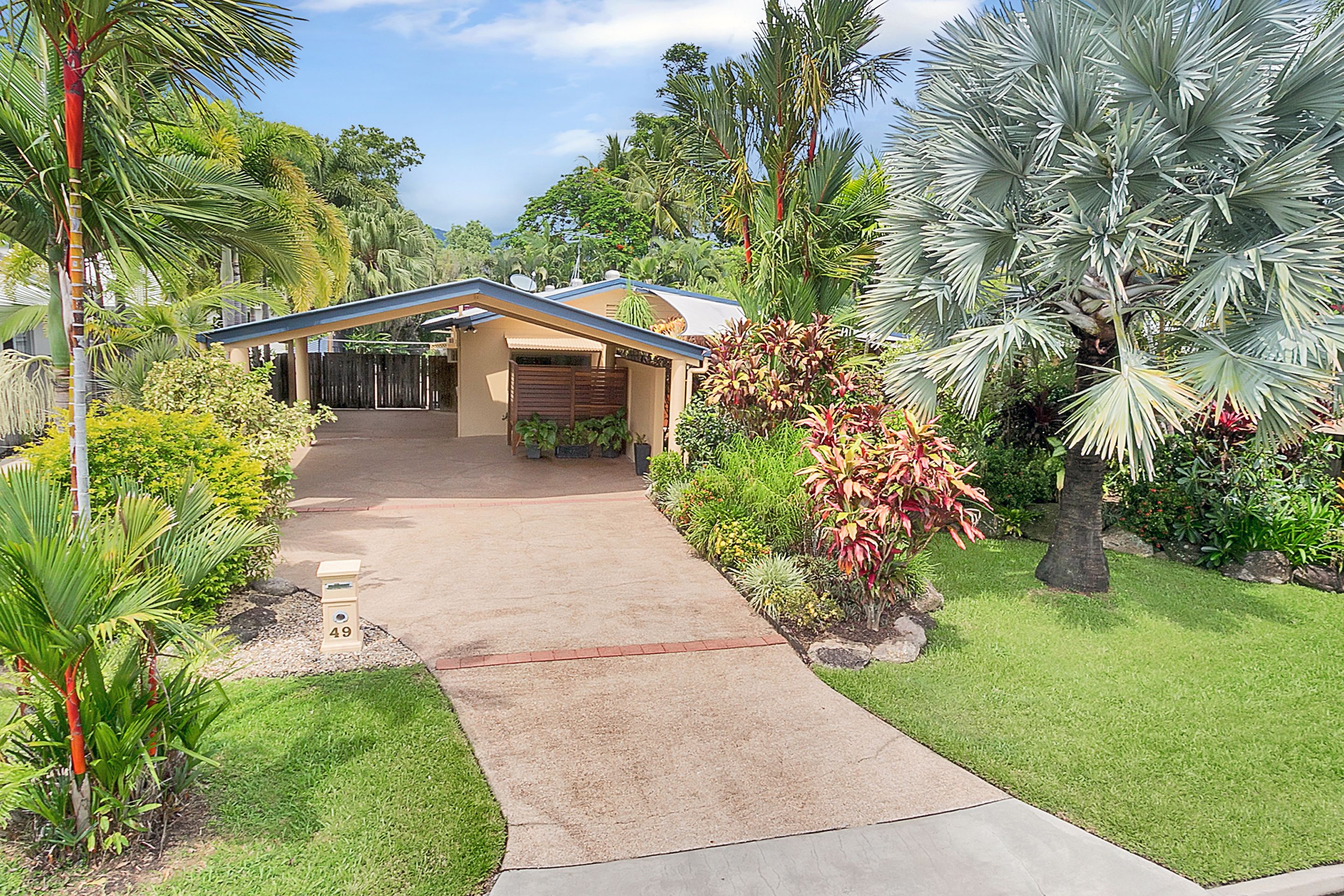 49 Moore Street, Trinity Beach, QLD 4879