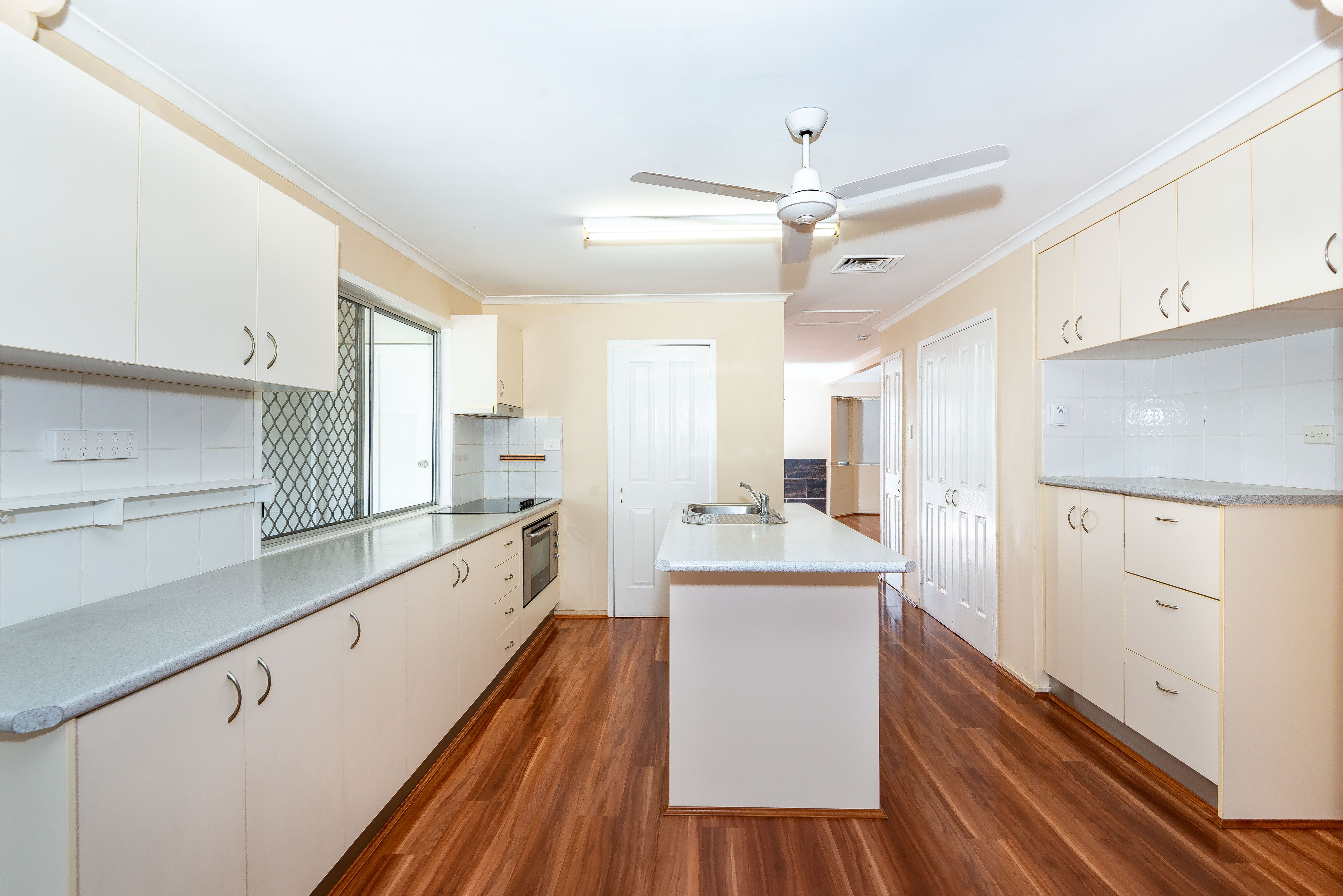5 Peter Street, Strathpine, QLD 4500