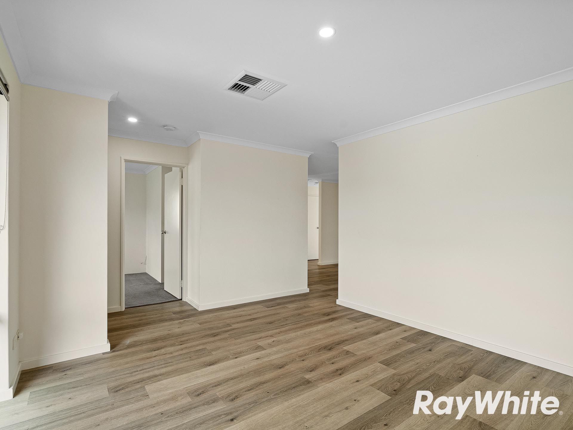 78 Nottingham Parkway — photo 7 of 14