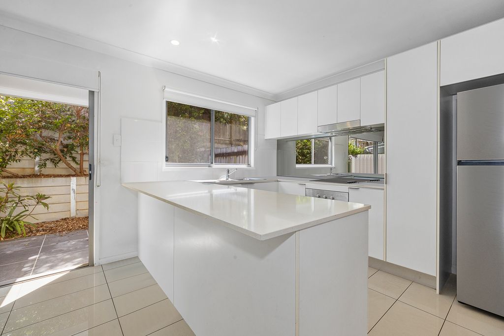 4/245 Handford Road — photo 4 of 11