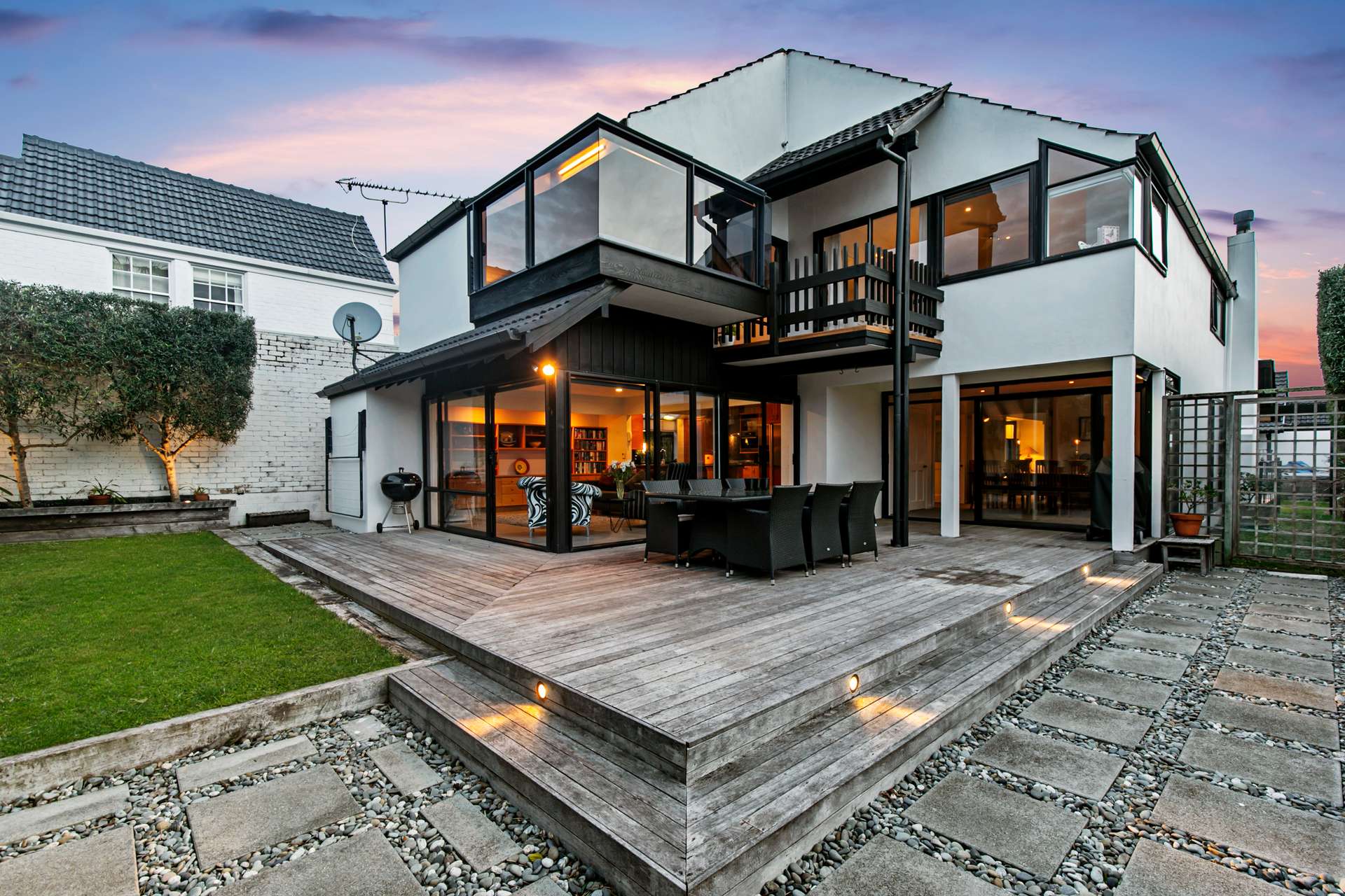 23b Clifton Road photo 5