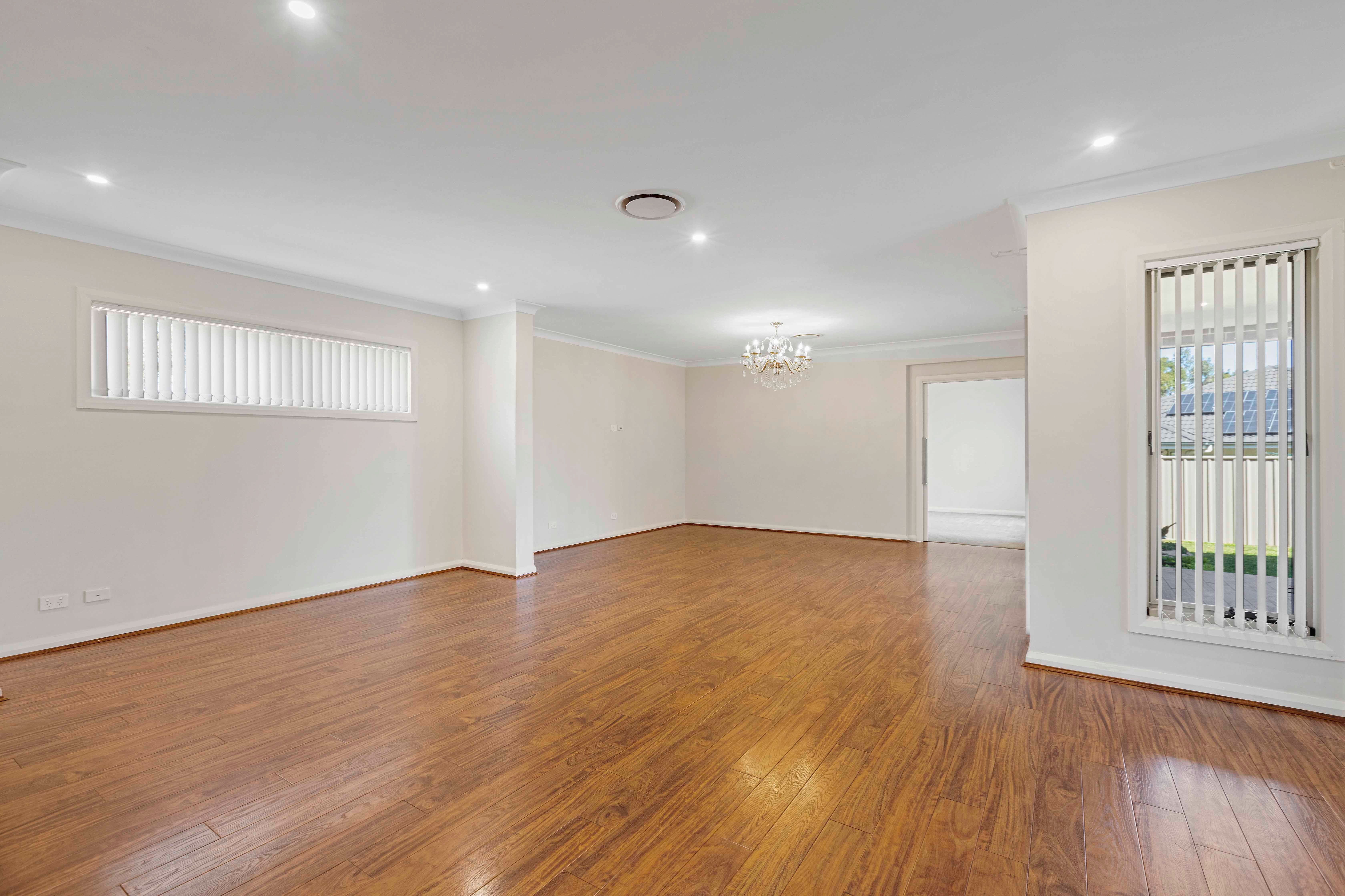 37 Tengala Drive, JORDAN SPRINGS, NSW 2747