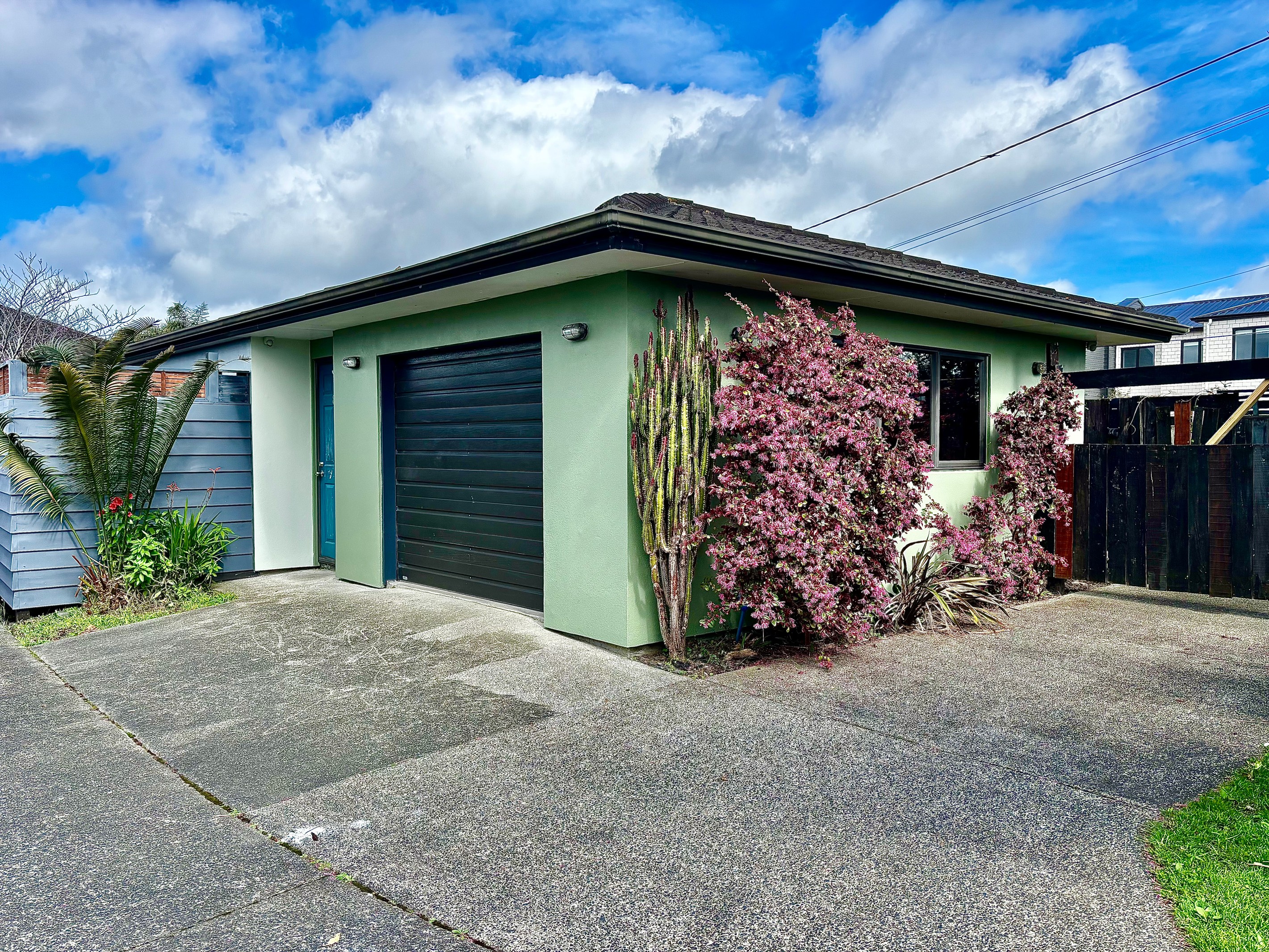 A/81 Royal Road, Massey, Waitakere City