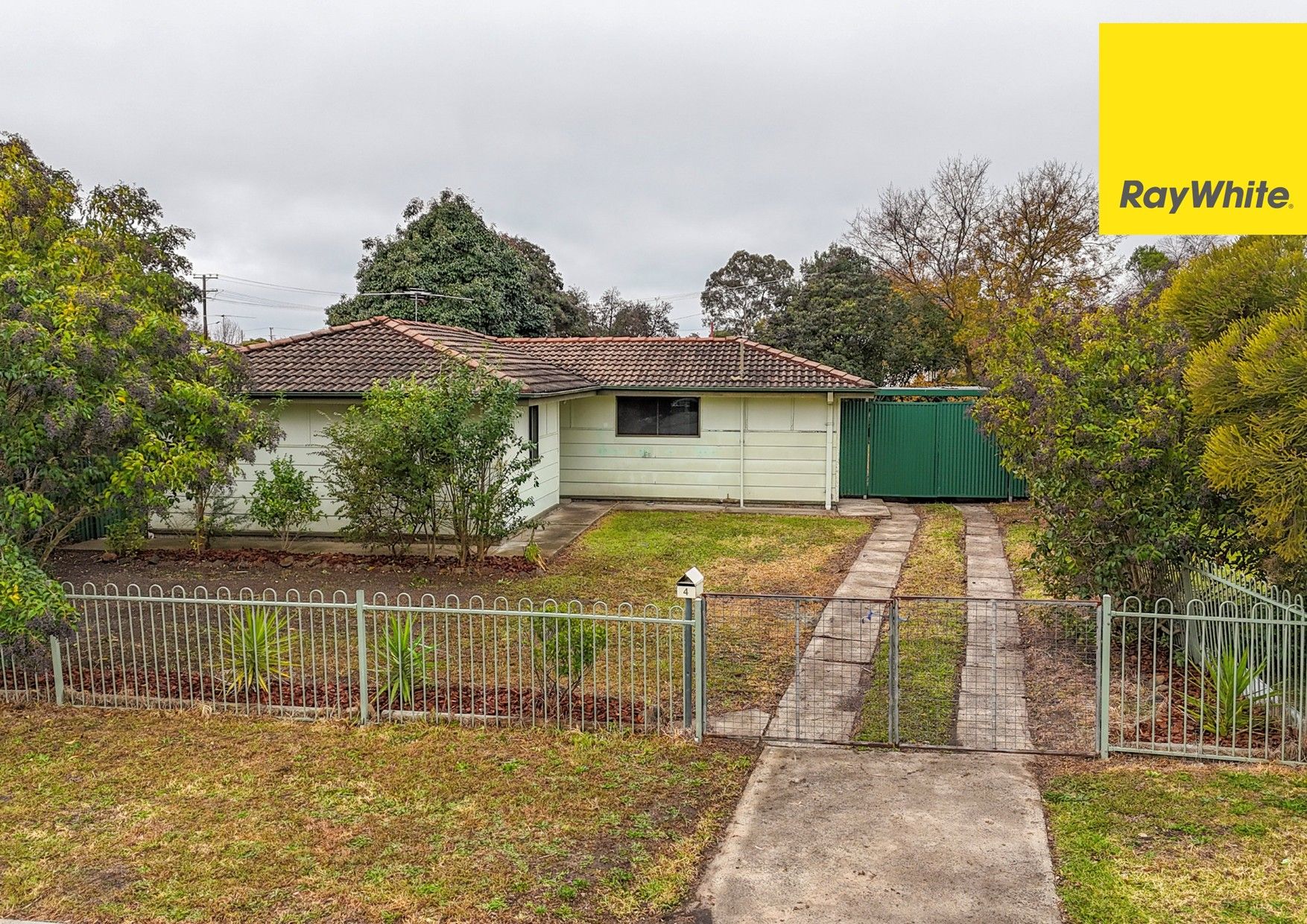 4 Waratah Avenue, Inverell, NSW 2360