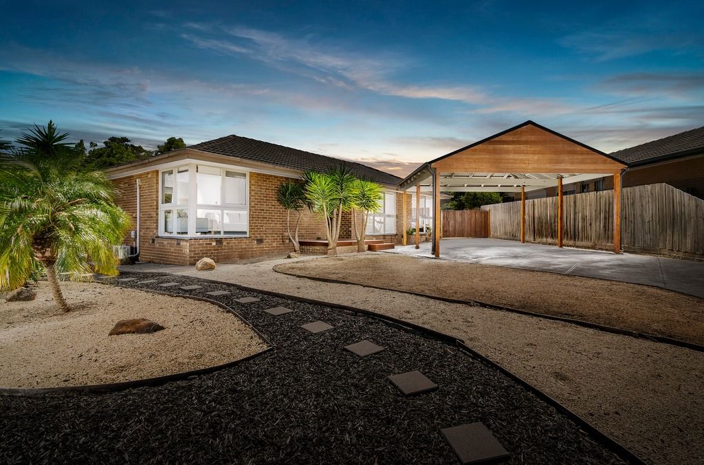2 Streeton Circuit, Mill Park VIC 3082