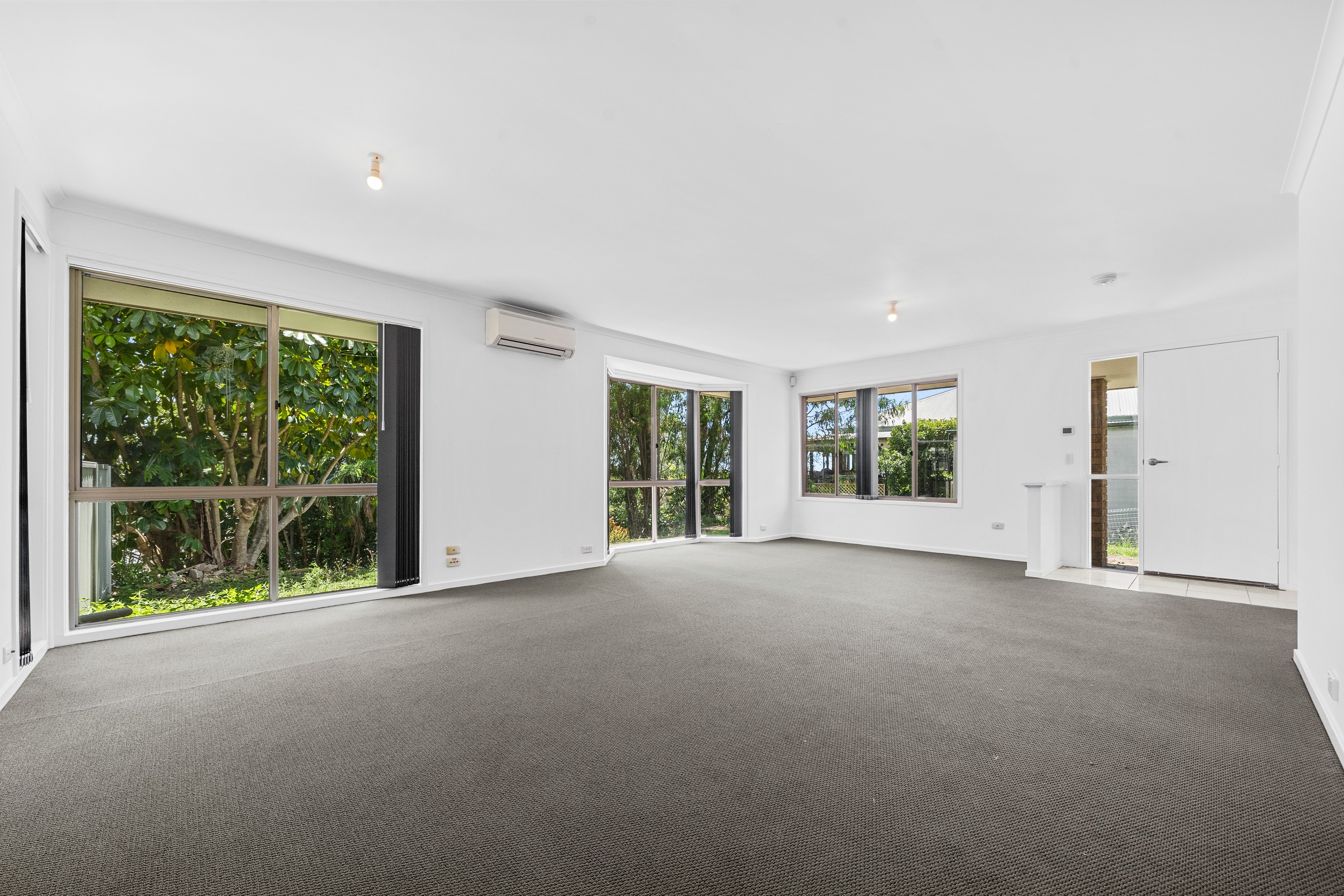 65 Mount Warren Boulevard, Mount Warren Park, QLD 4207