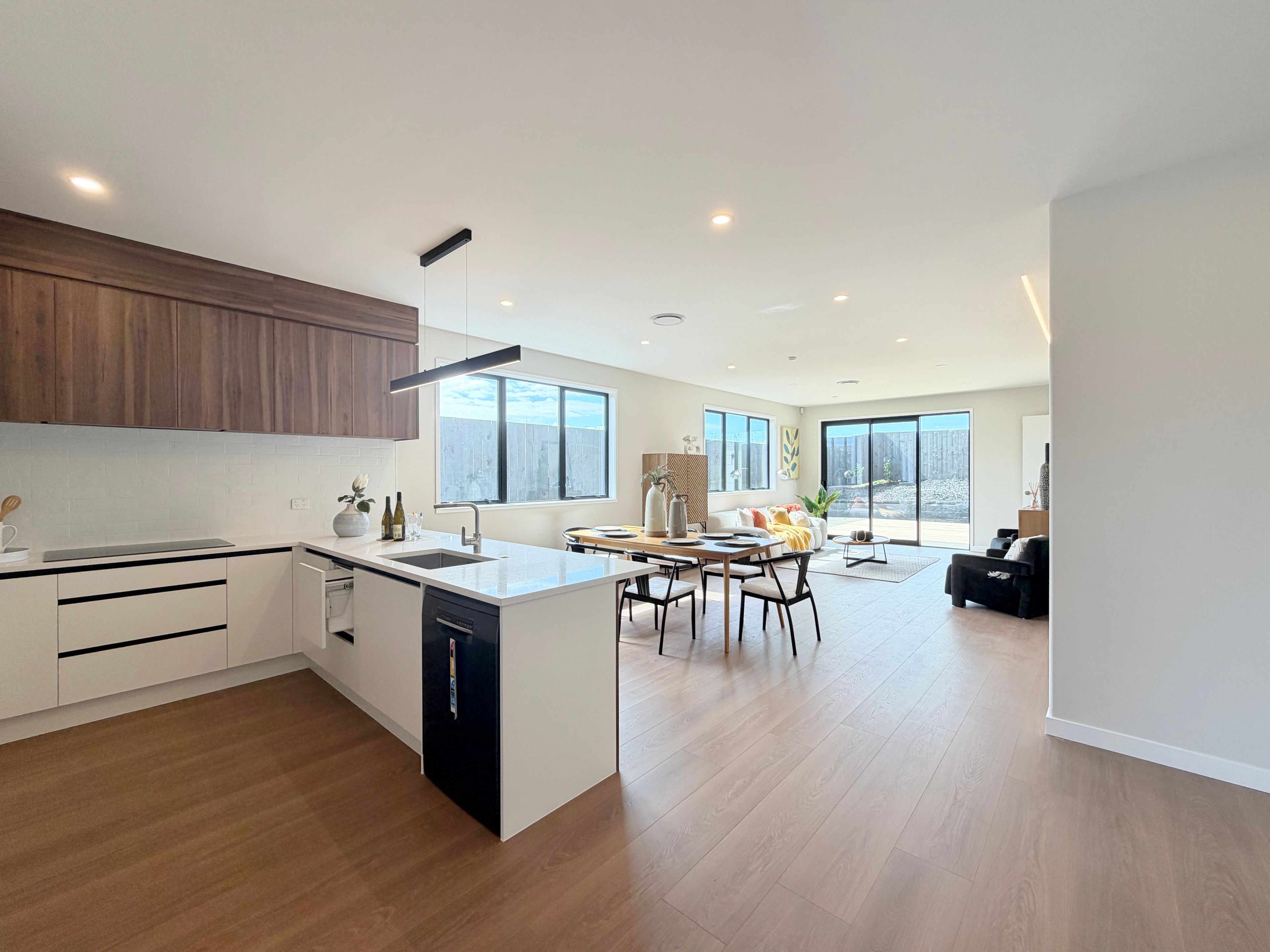 98 Huanui Drive, Orewa, Rodney