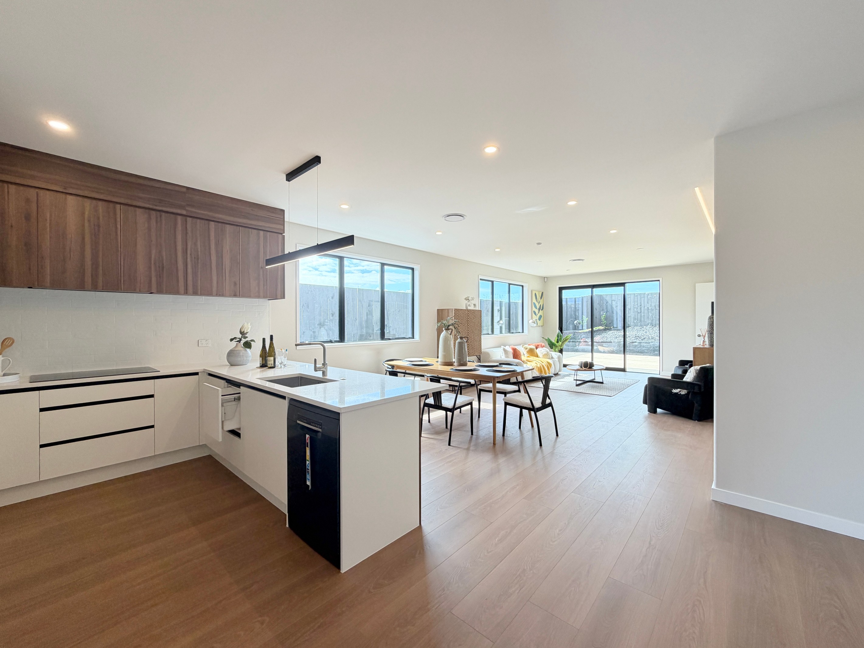 98 Huanui Drive, Orewa, Rodney