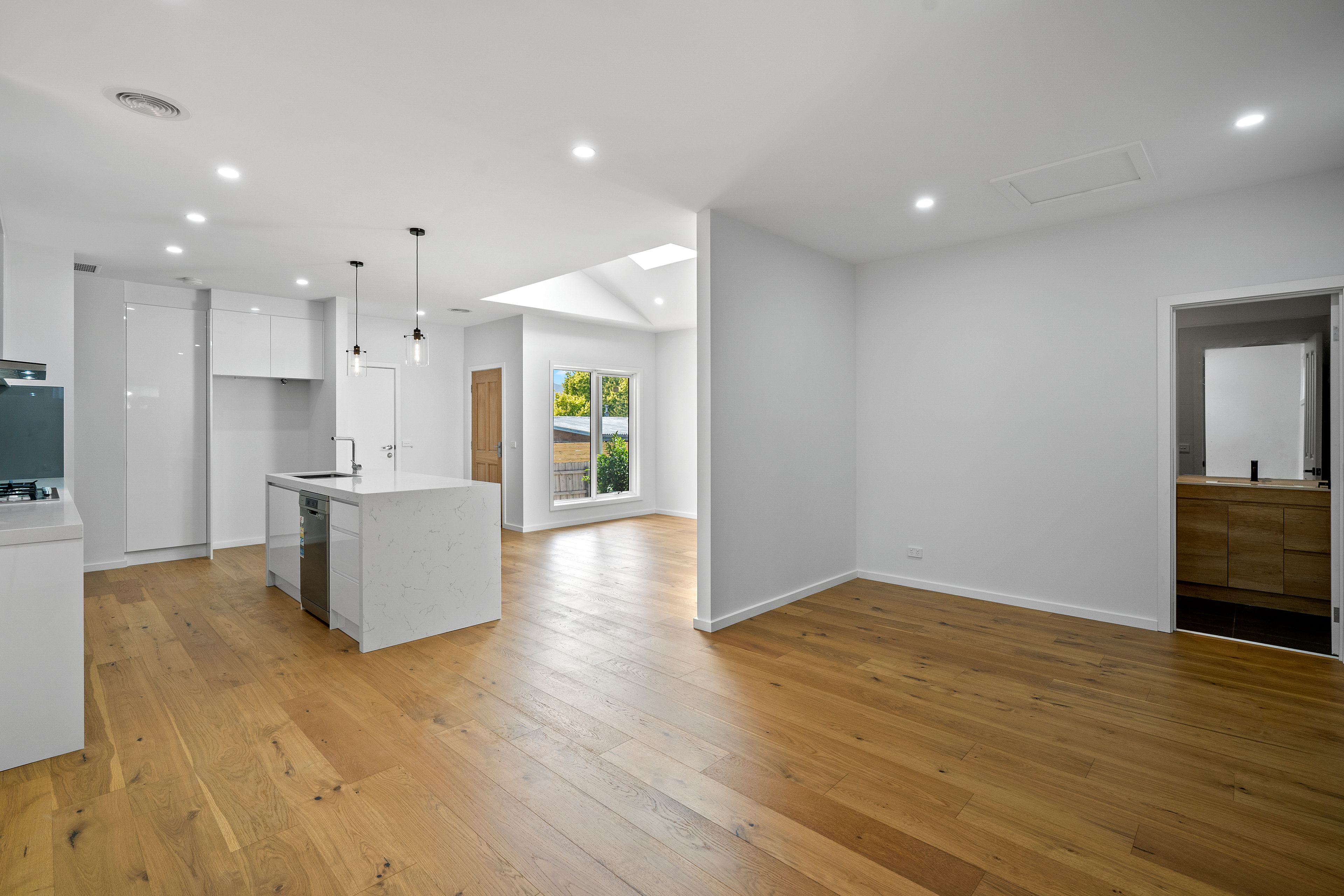 2/93 Burke Road, Ferntree Gully, VIC 3156