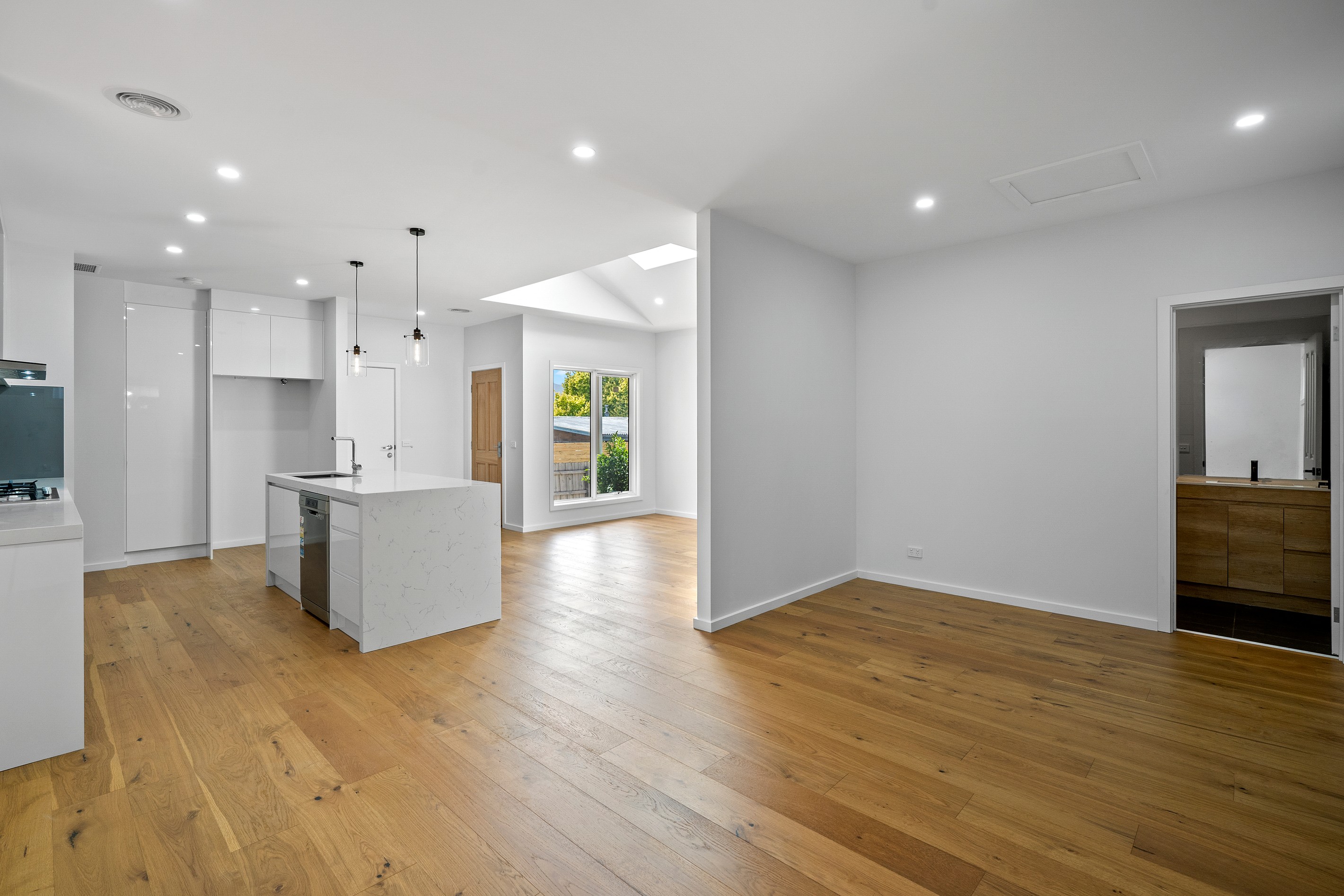 2/93 Burke Road, Ferntree Gully, VIC 3156