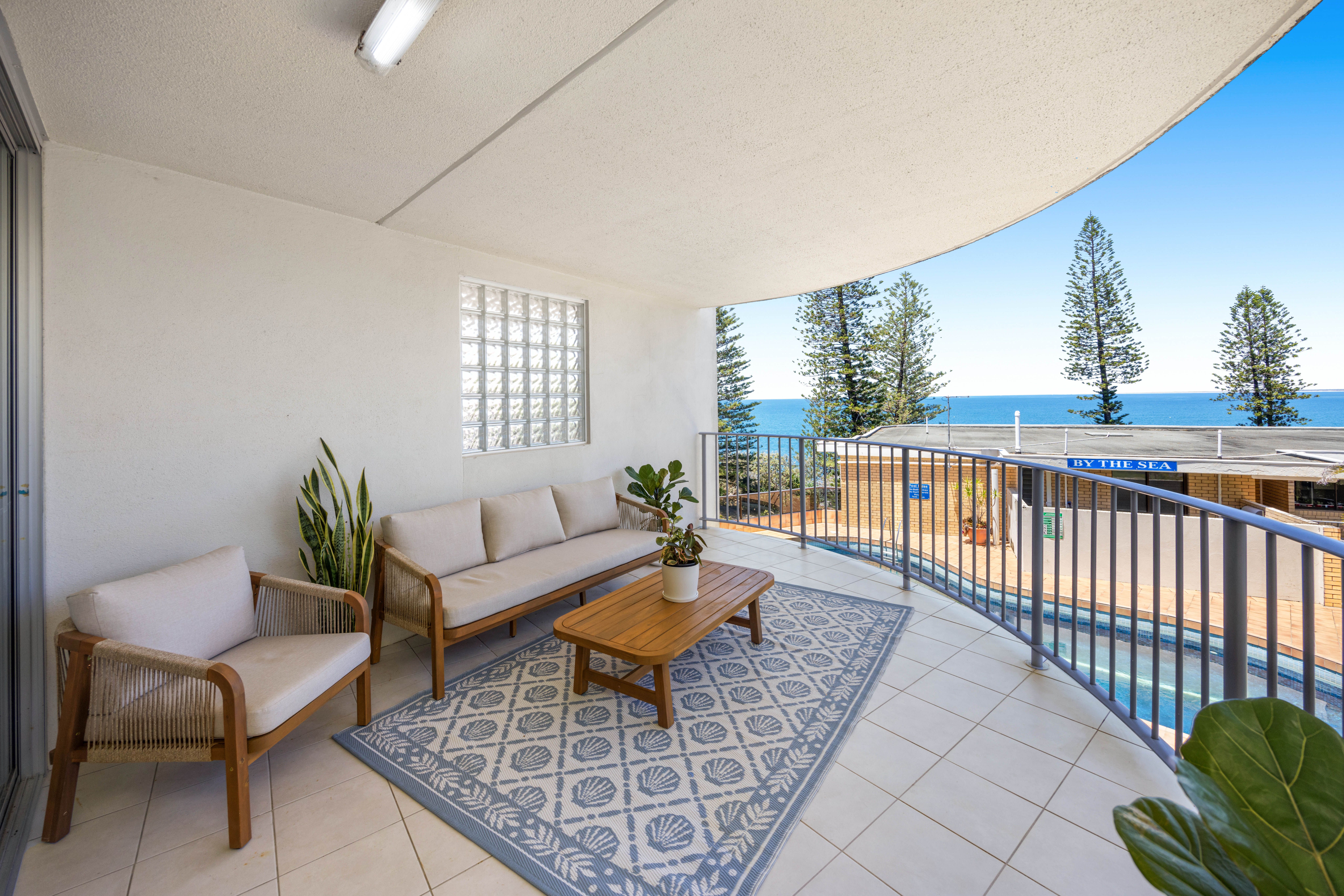 2/2 Burgess Street, Kings Beach, QLD 4551