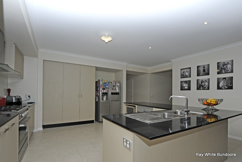 81 Linacre Drive, Bundoora, VIC 3083
