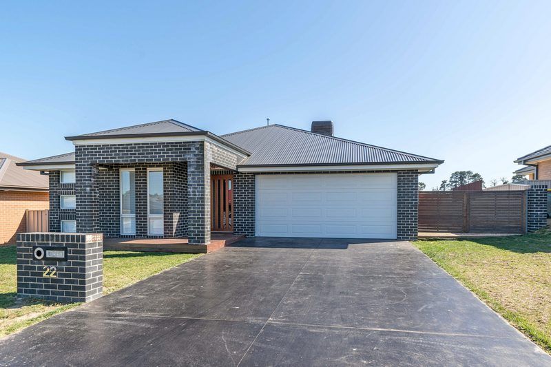 22 Molloy Drive