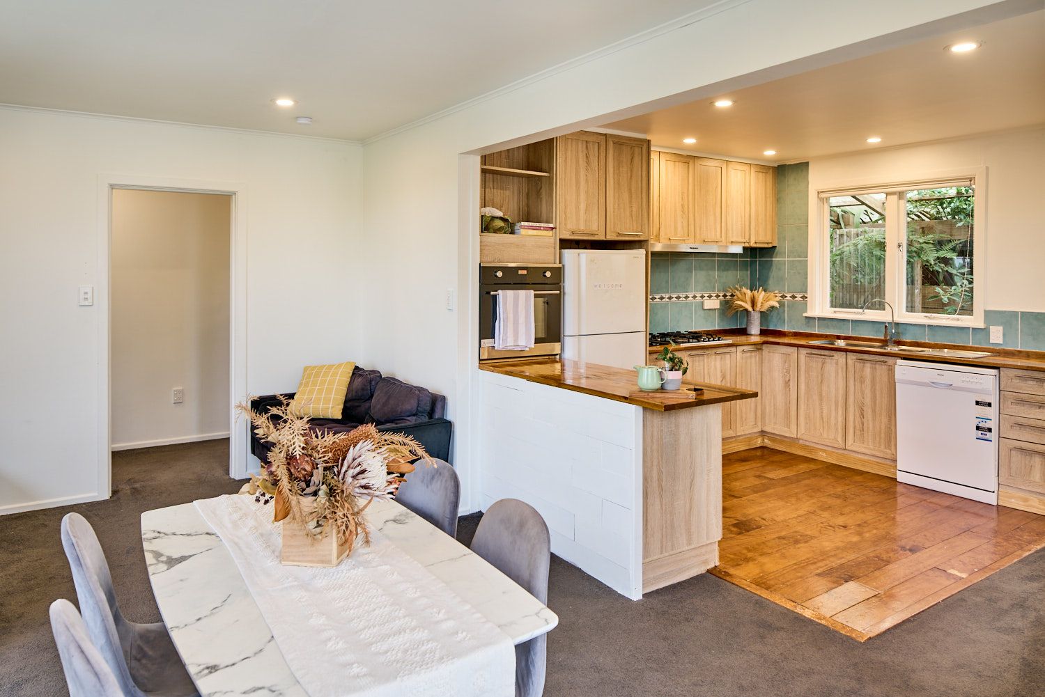 16 Balmain Street, Newlands, Wellington City