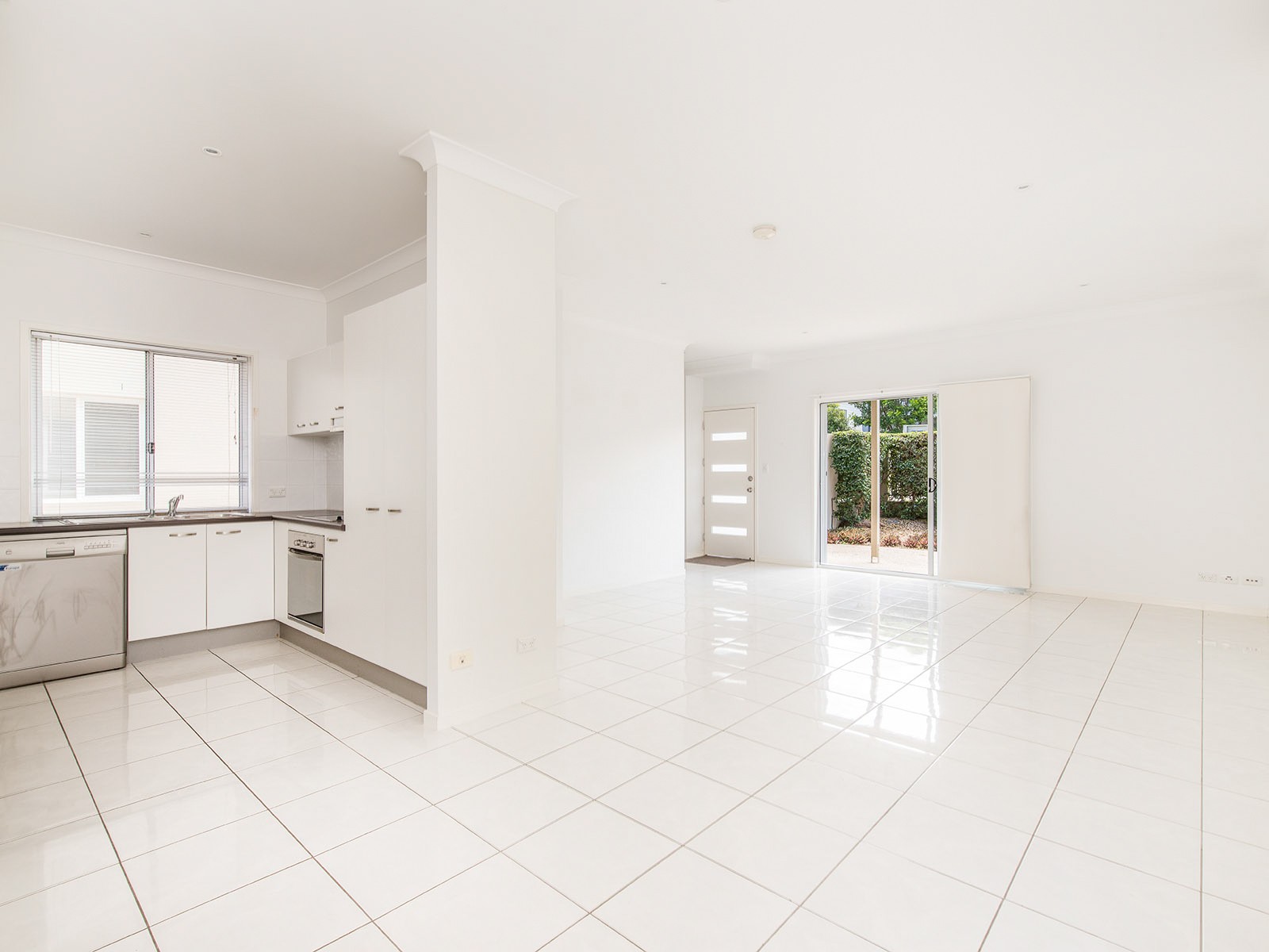 1/89 Adelaide Street, Carina, QLD 4152