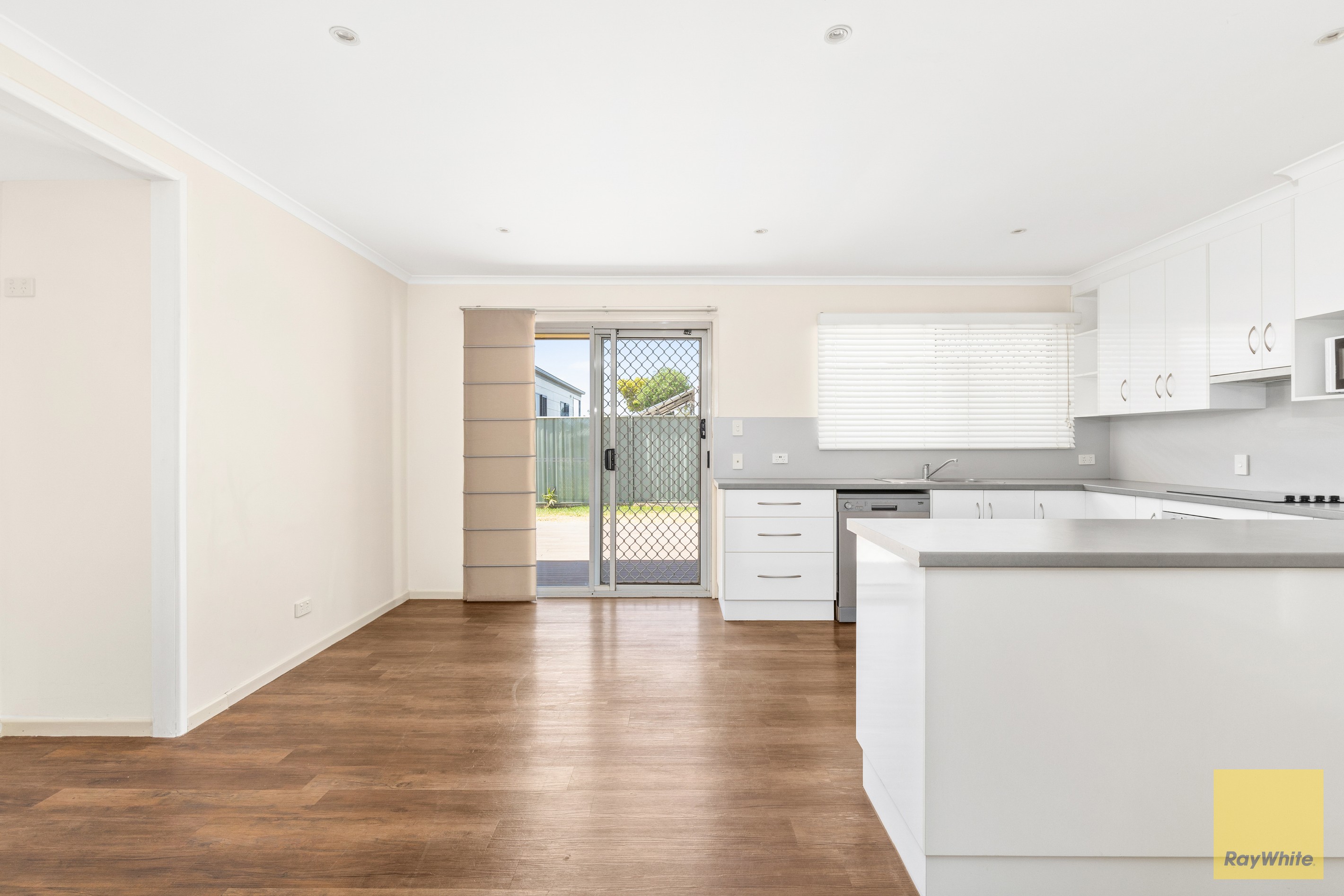 14 Rivoli Place, Emerald, QLD 4720