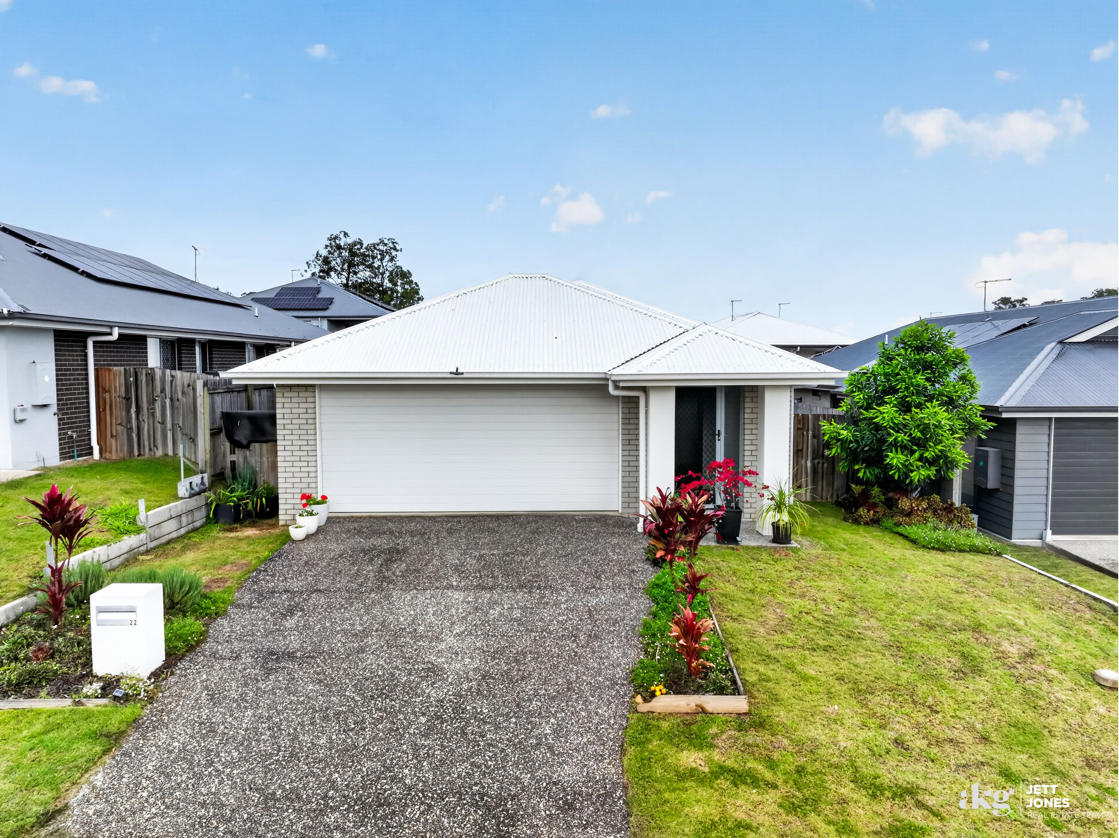 22 Cavanagh Drive — photo 2 of 22