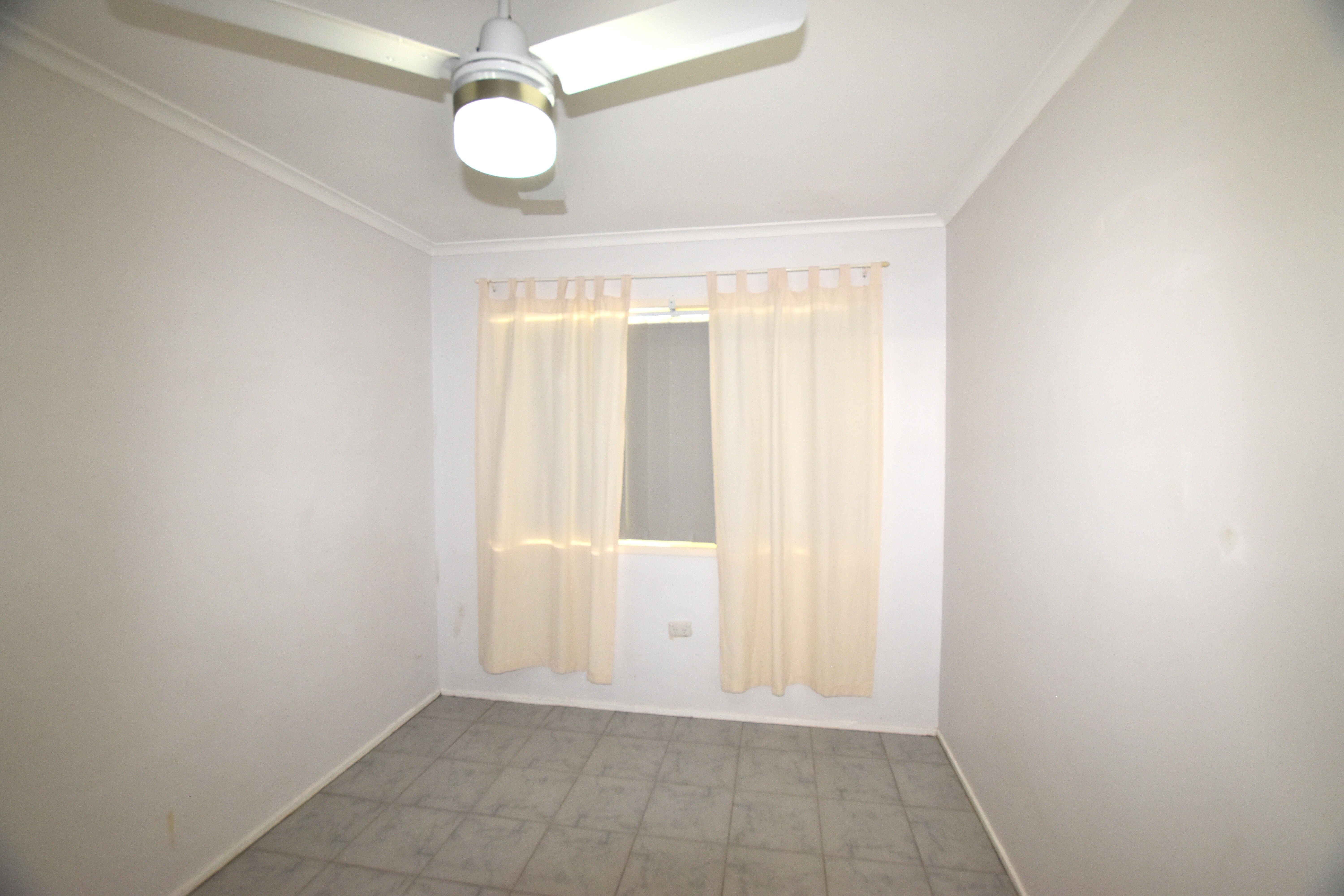 1/18 Campbell Street — photo 10 of 12