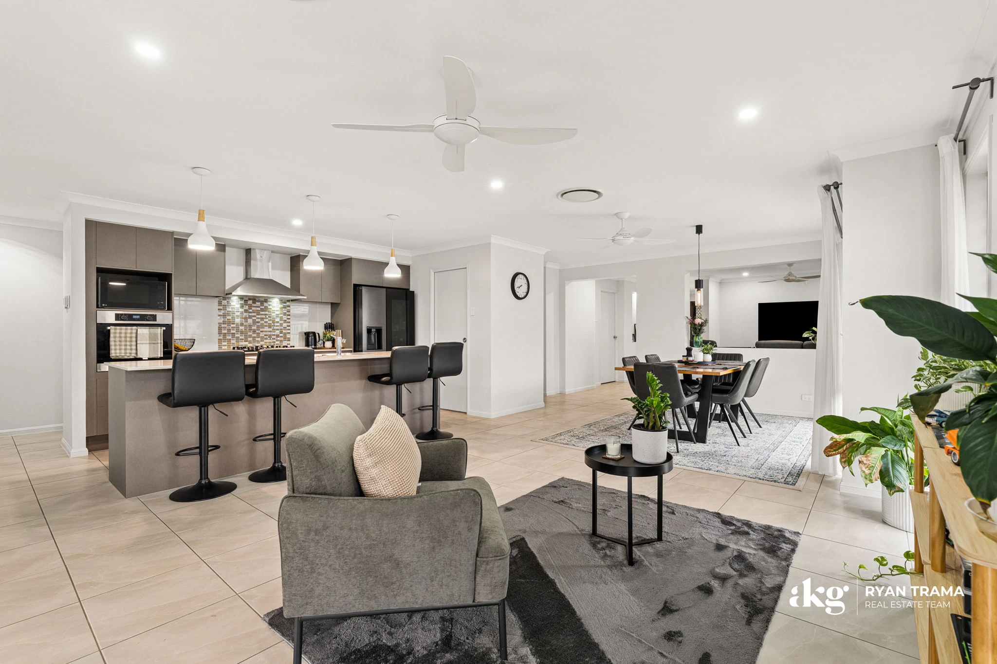 24 Skelbrook Road, Park Ridge, QLD 4125