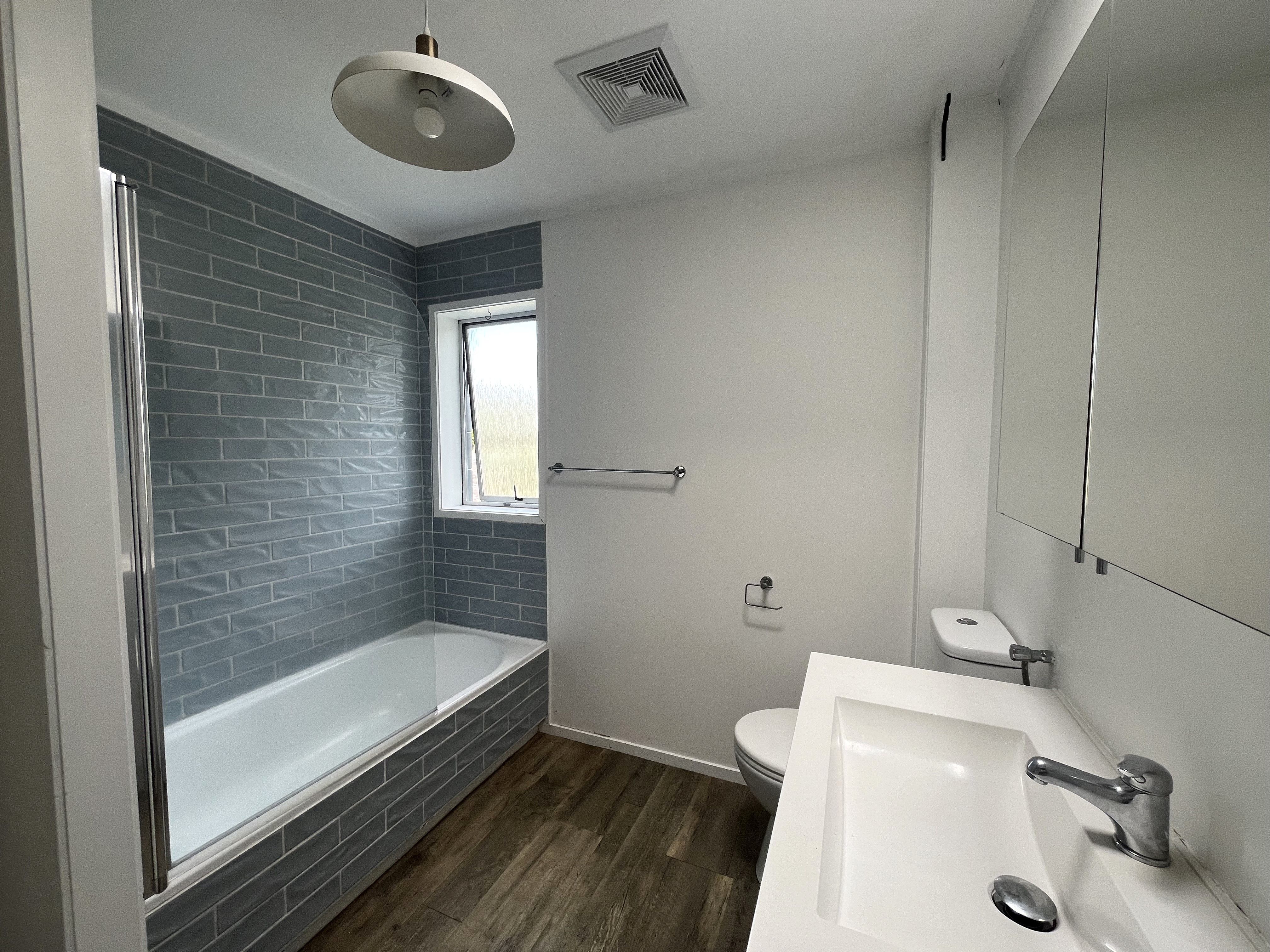 2/172 Beach Haven Road, Beach Haven, North Shore City