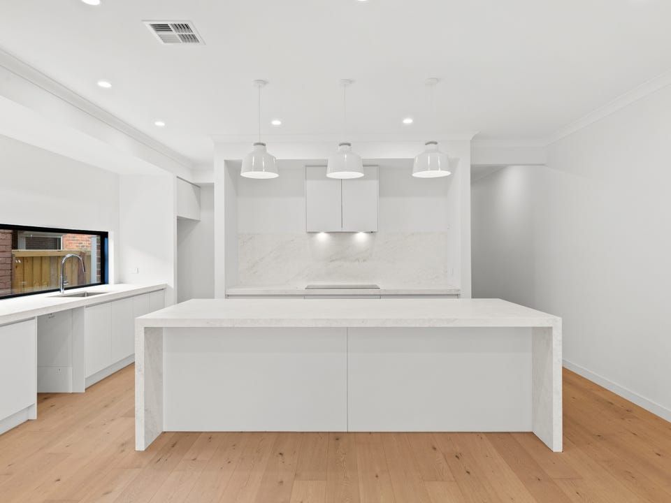 36 Thurso Street — photo 3 of 11