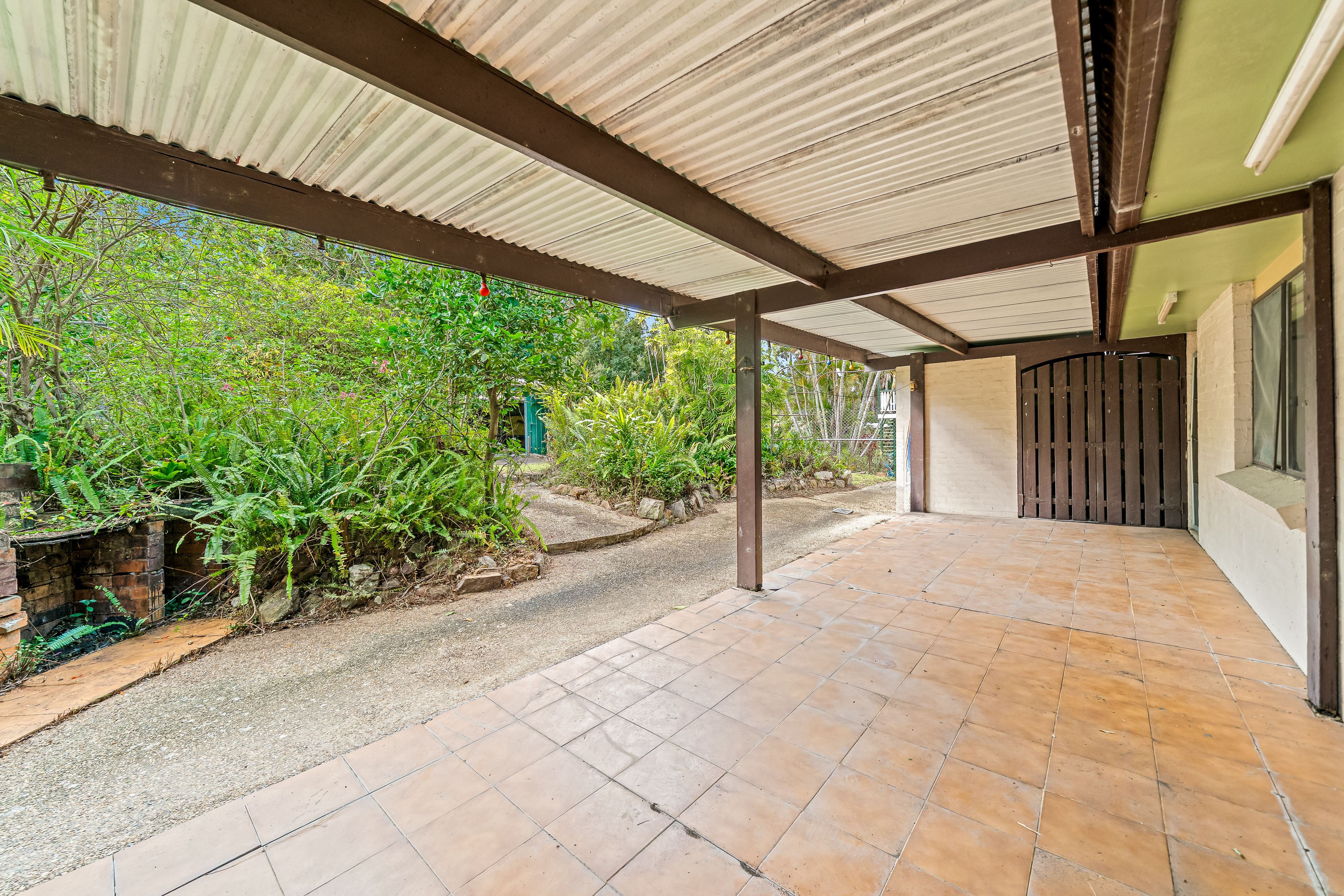 8 Alrak Avenue — photo 21 of 29