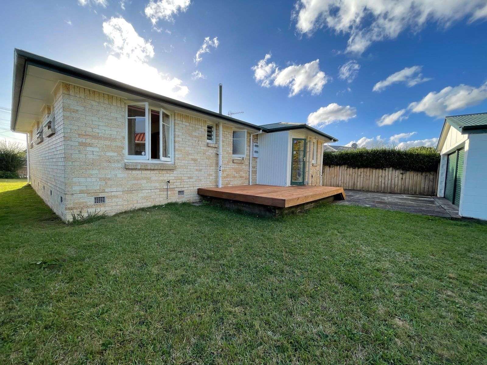 10 Defoe Avenue photo 0
