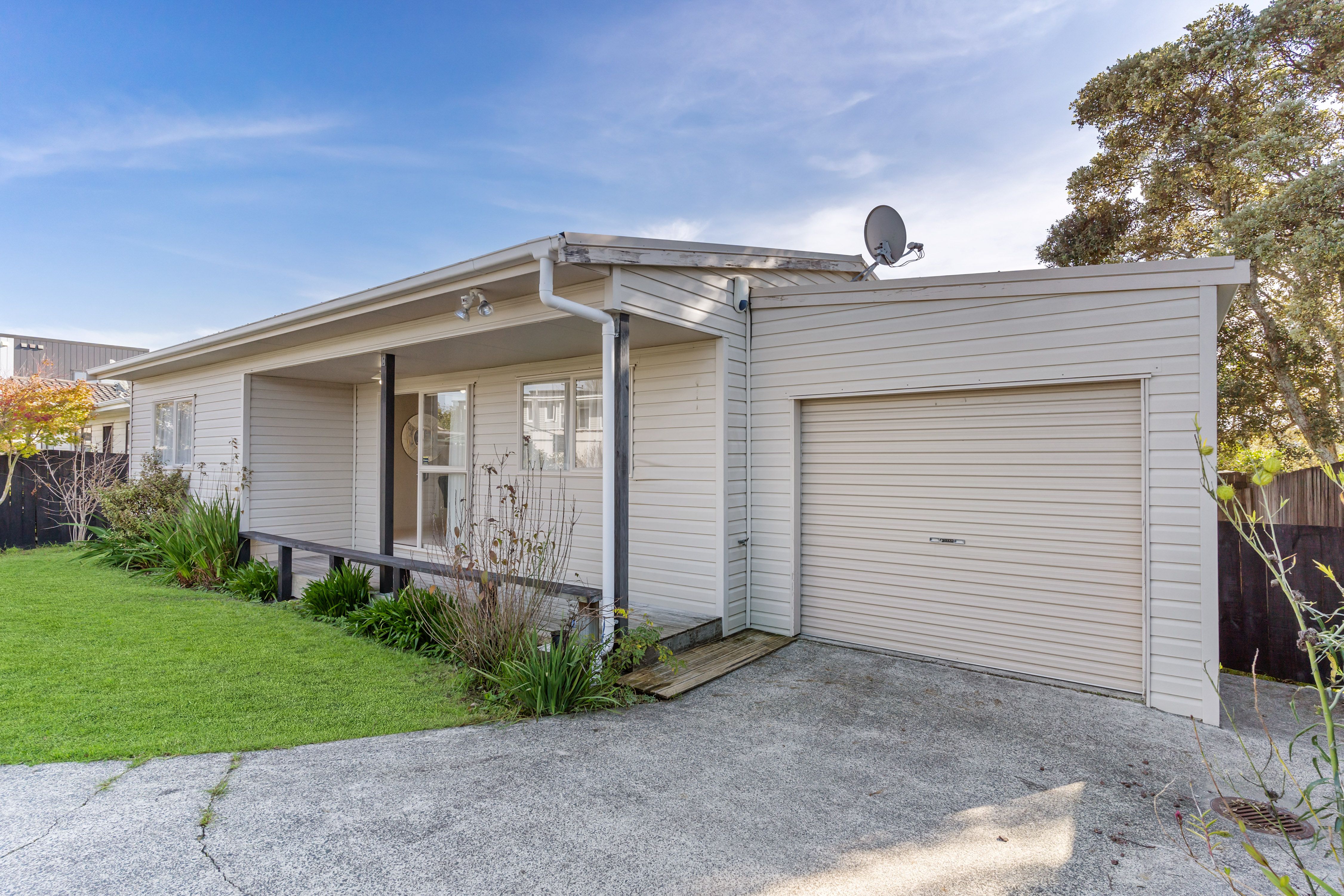 64a Hepburn Road, Glendene, Waitakere City