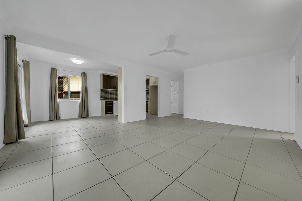 10 Brolga Avenue — photo 8 of 20