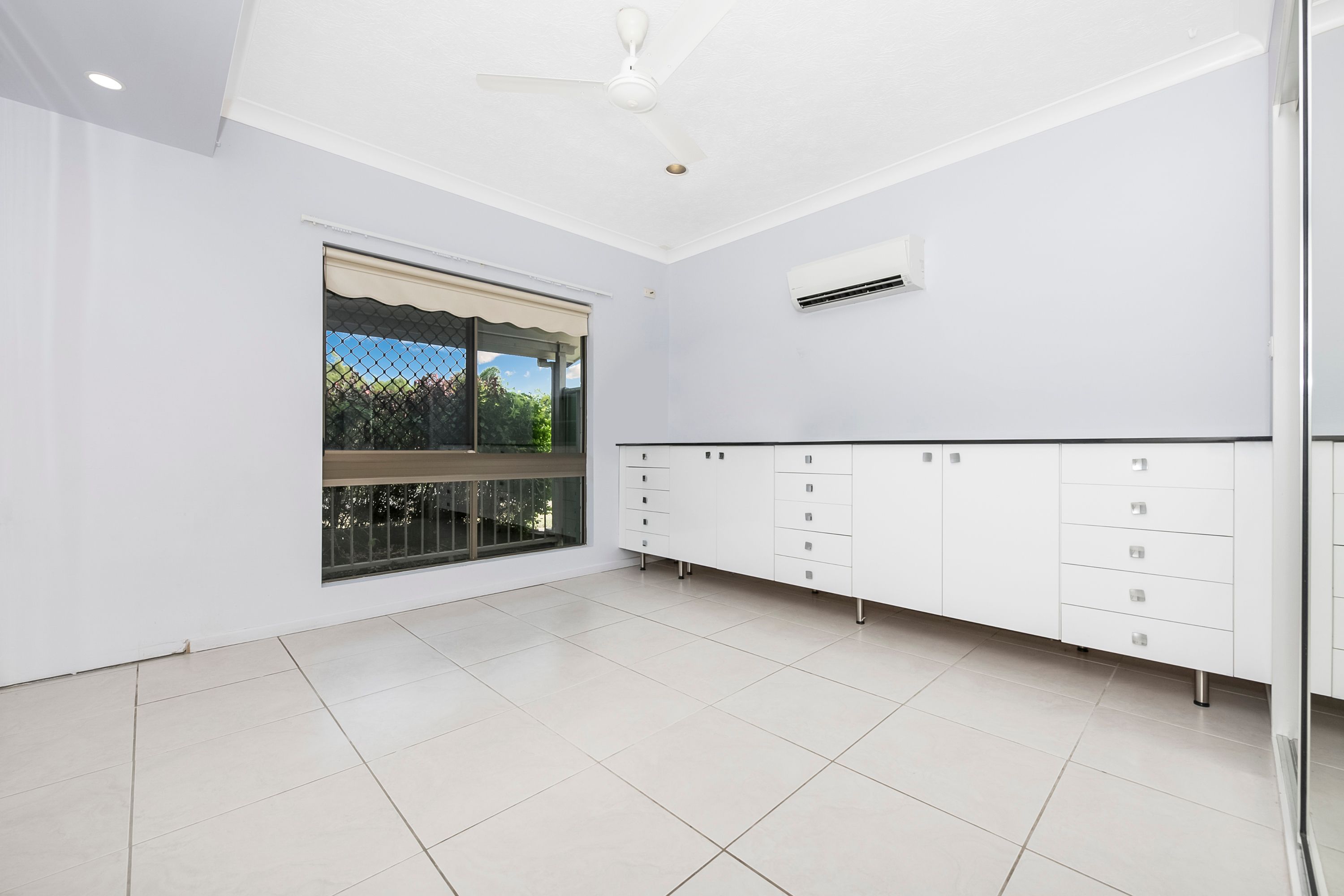 16 Serrano Crescent, Cranbrook, QLD 4814