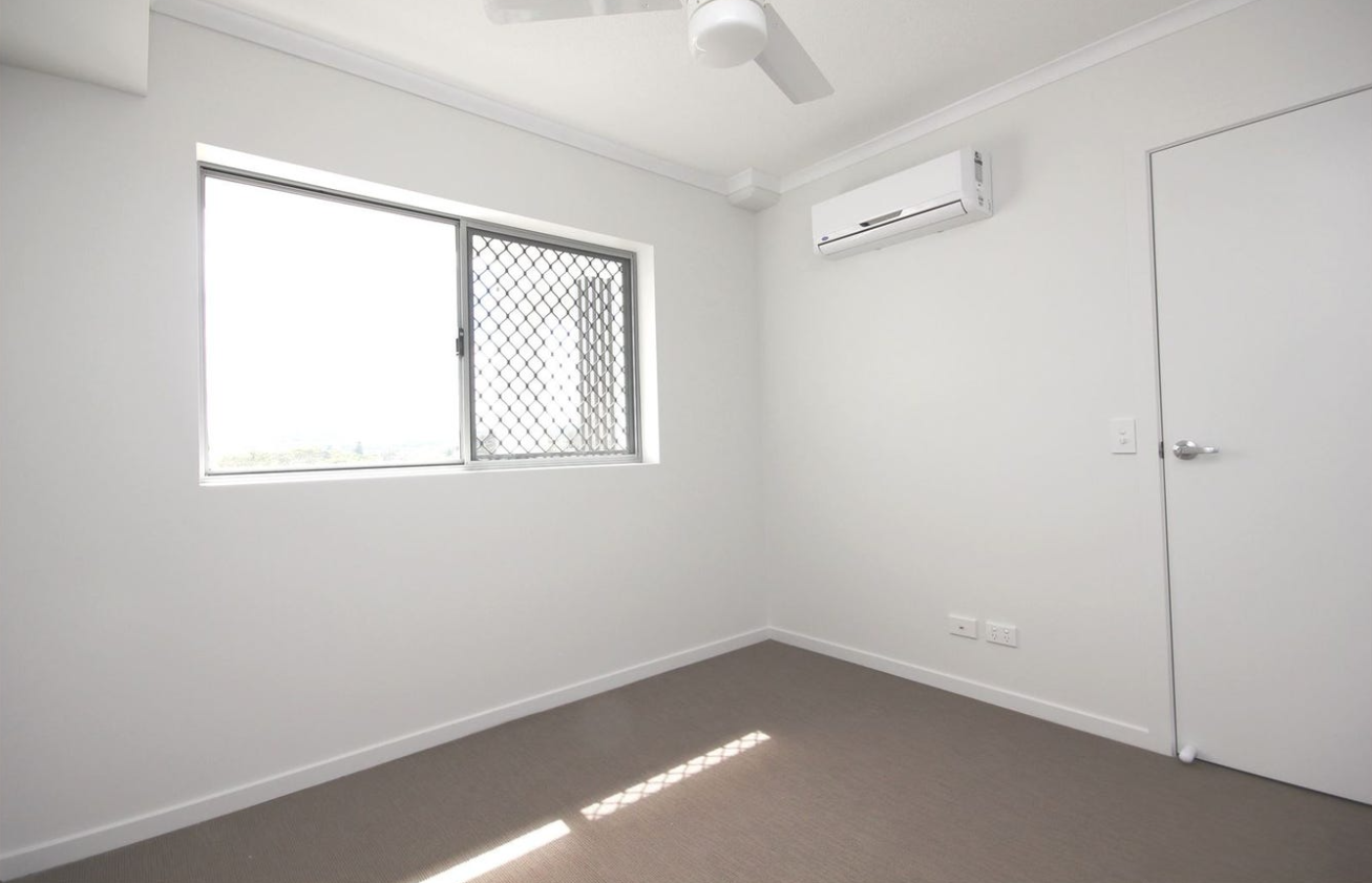 203/26 Macgroarty Street — photo 4 of 10