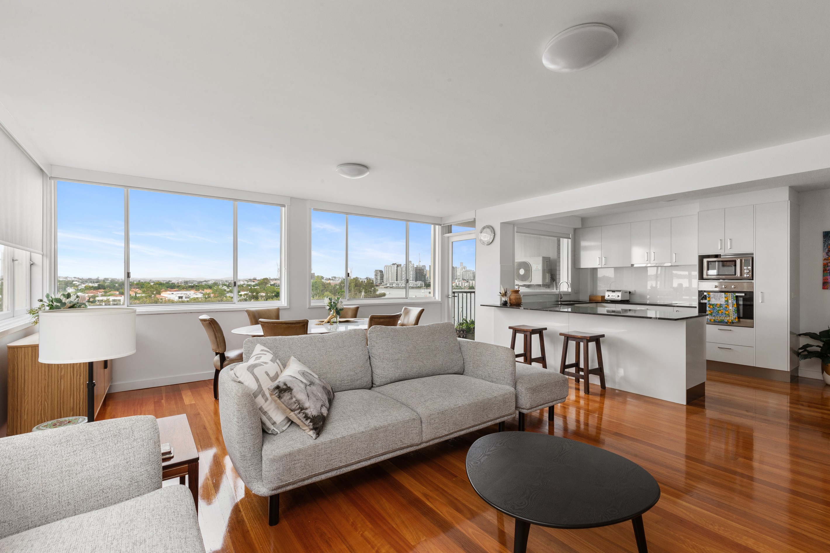 8/55 Hillside Crescent, Hamilton, QLD 4007