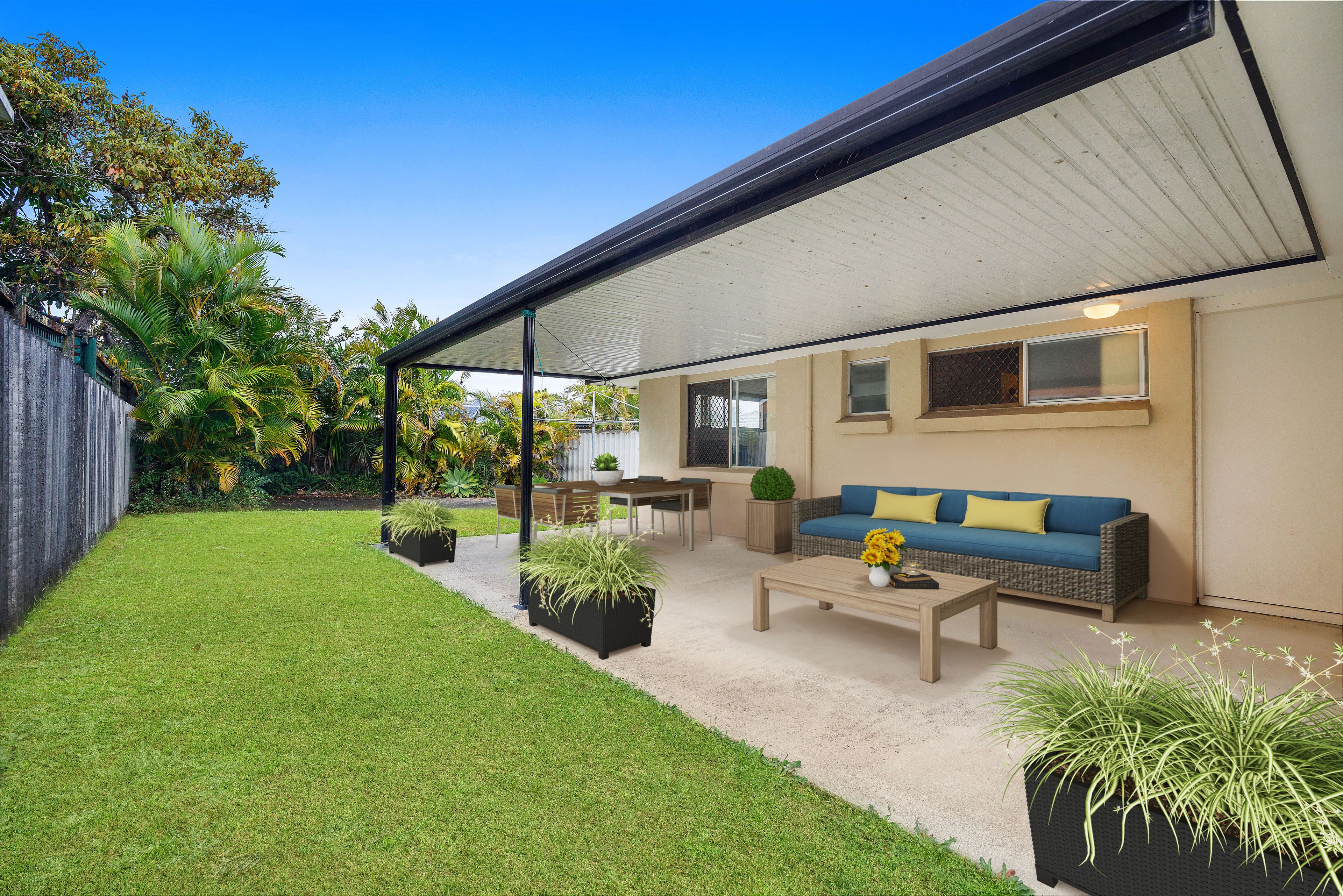 11 Chianti Avenue, Mermaid Waters QLD 4218