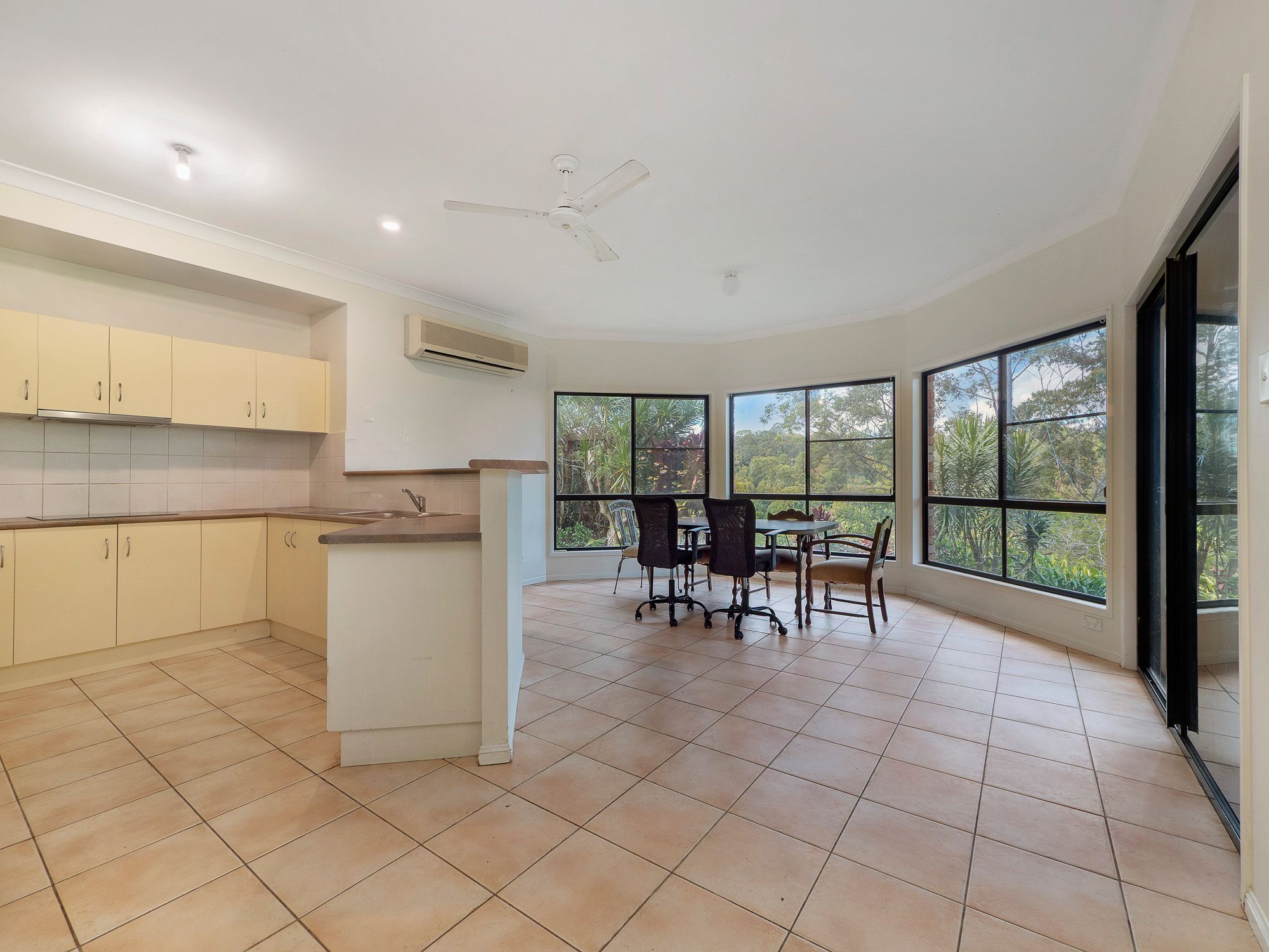 53 Barrys Road — photo 9 of 24
