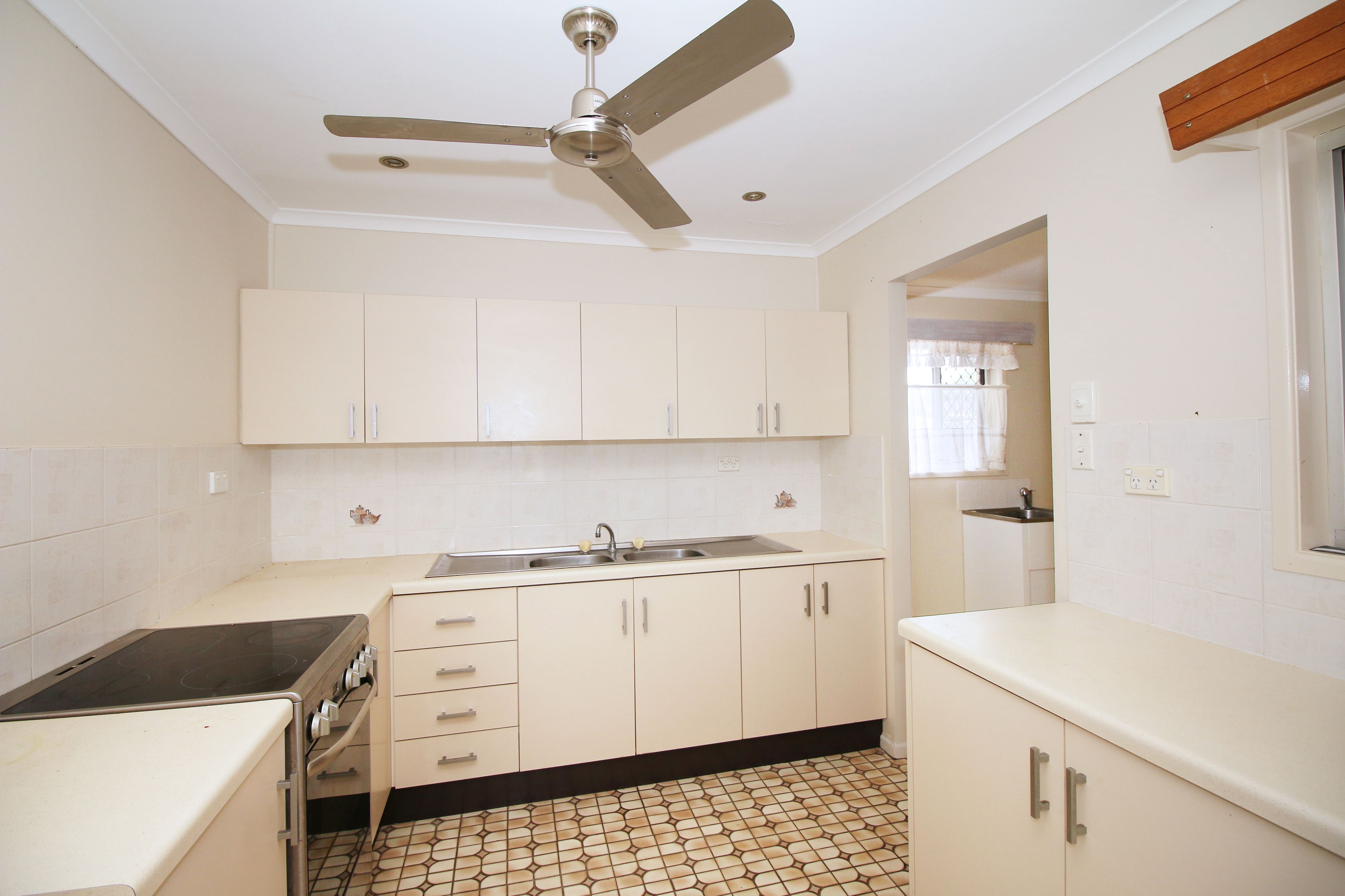 11 Fullerton Court, Kirwan, QLD 4817
