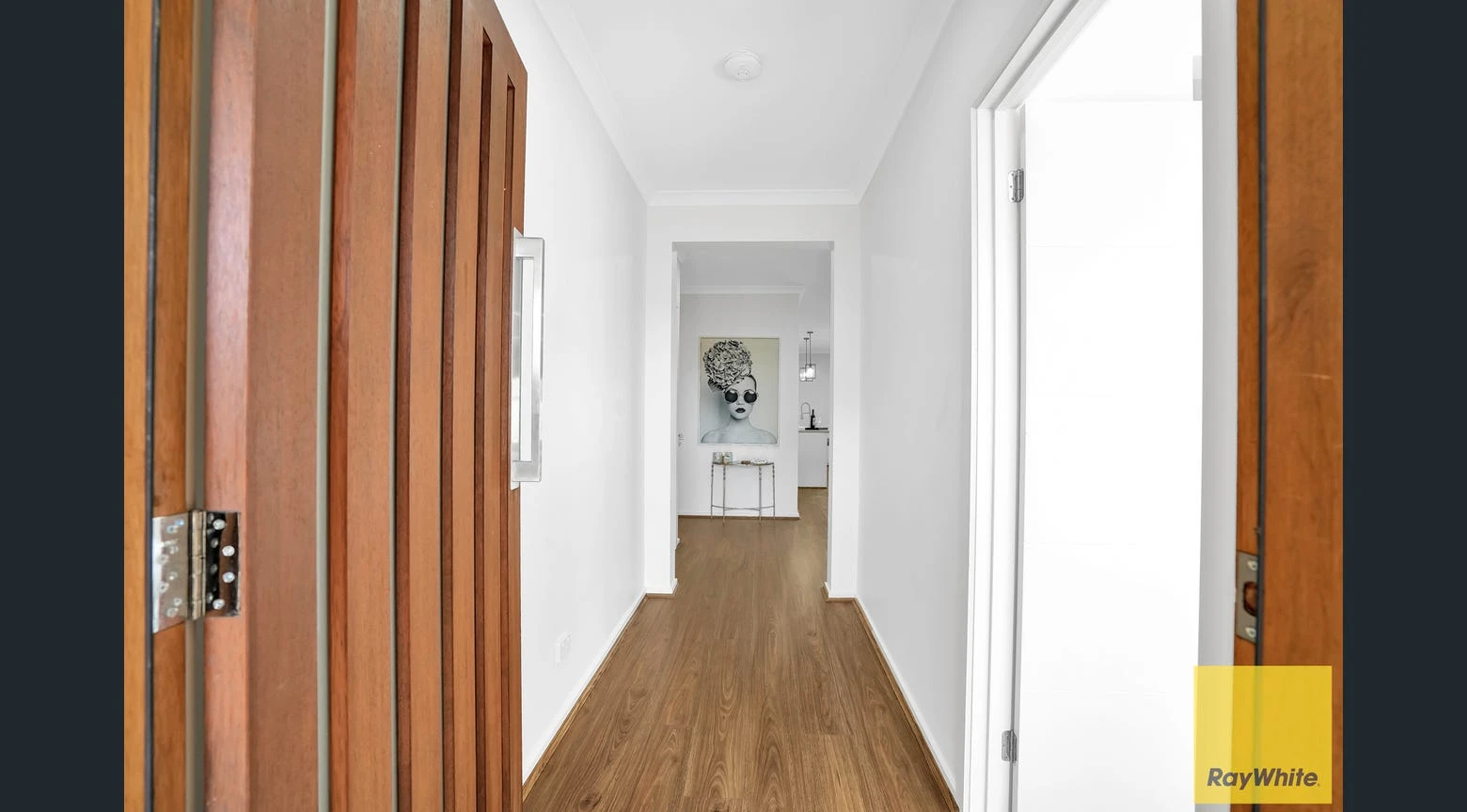 8 Tait Street, THORNHILL PARK, VIC 3335