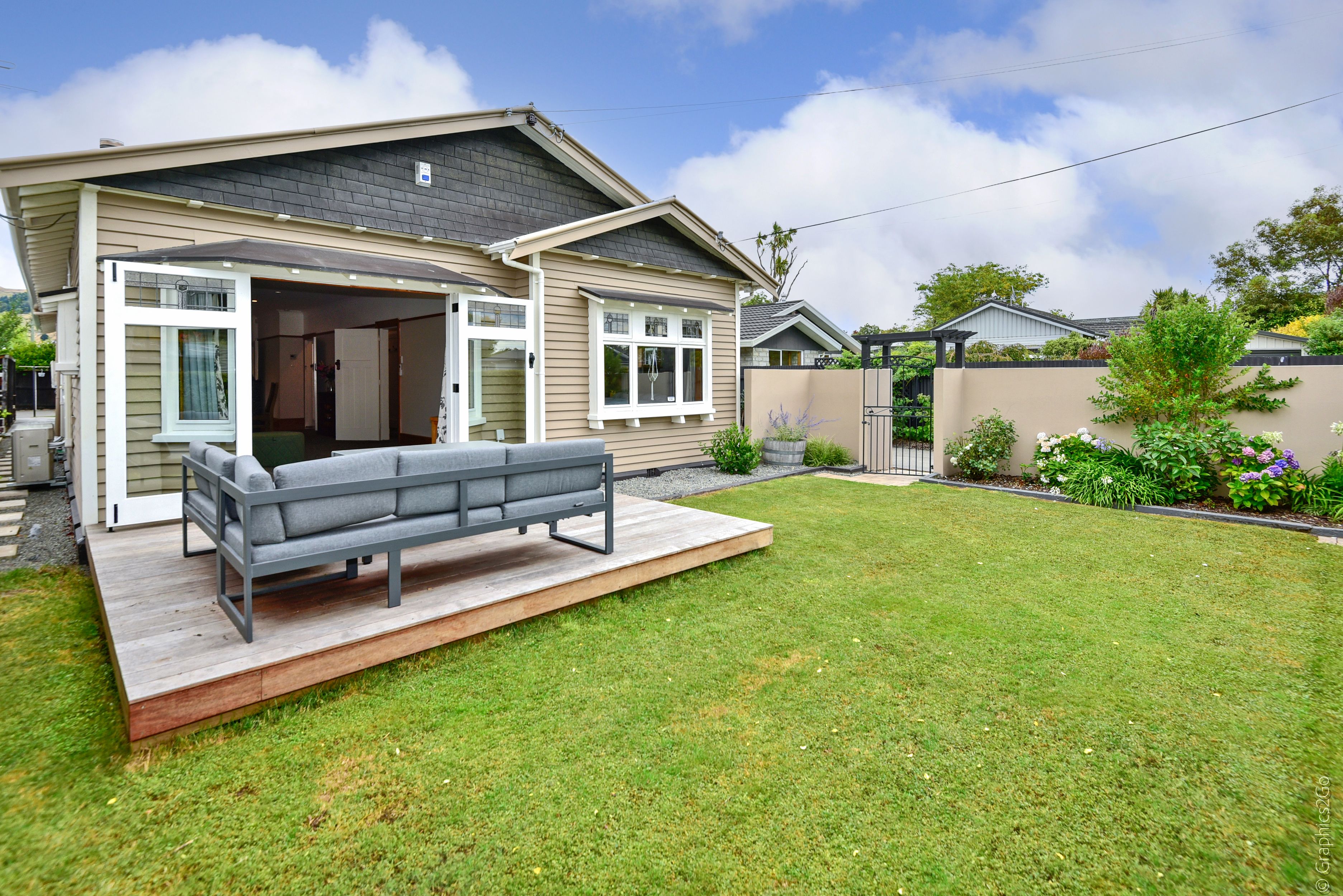 70 Sandwich Road, Beckenham, Christchurch City