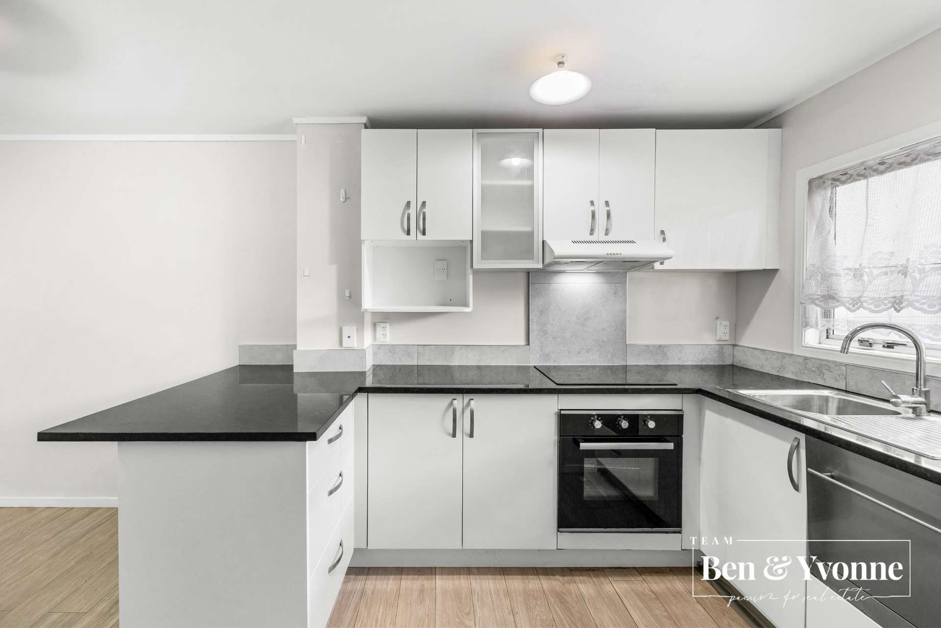 1/176 Panama Road photo 2