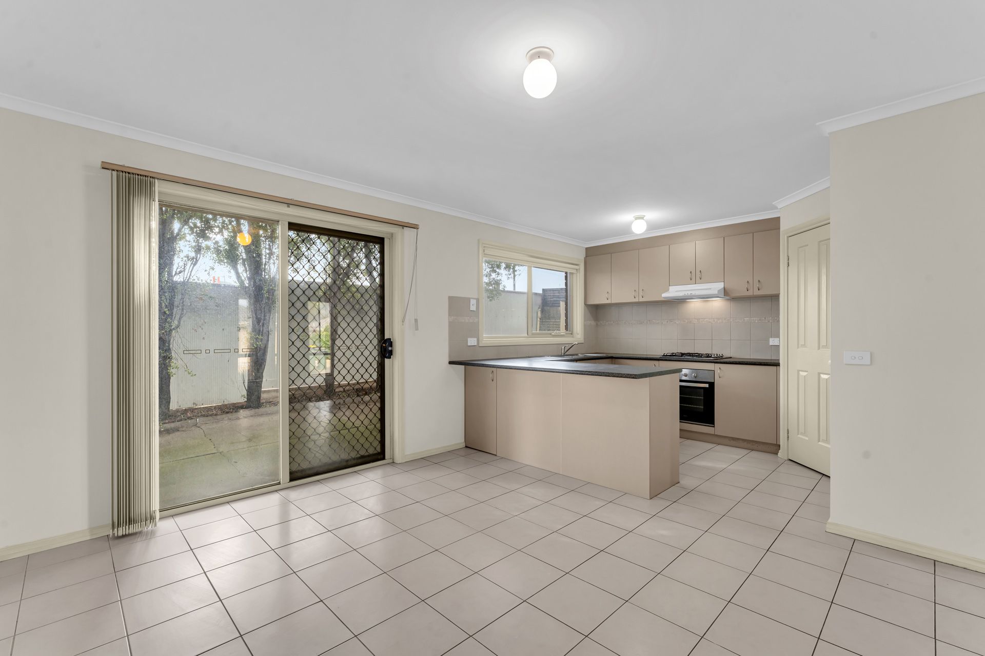 16/17 Coco Parade, Skye, VIC 3977