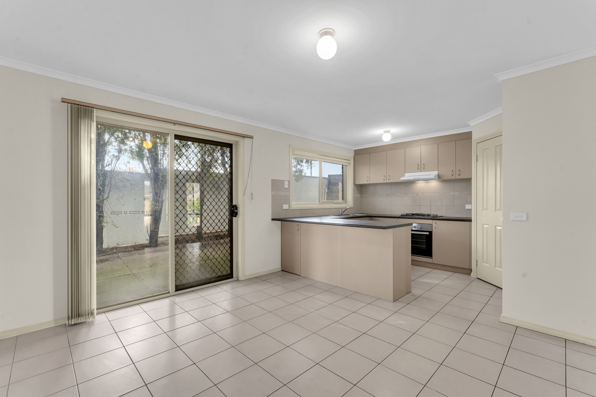 16/17 Coco Parade, Skye, VIC 3977