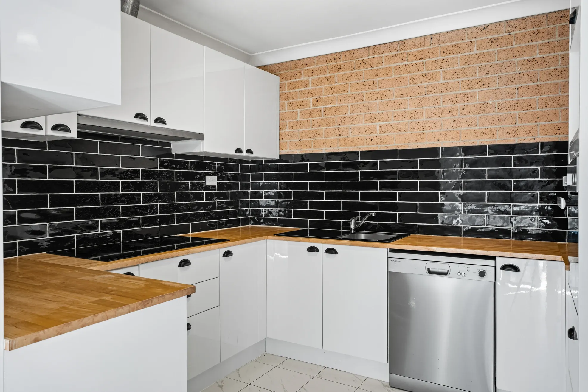 29/221 Stafford Street — photo 6 of 10