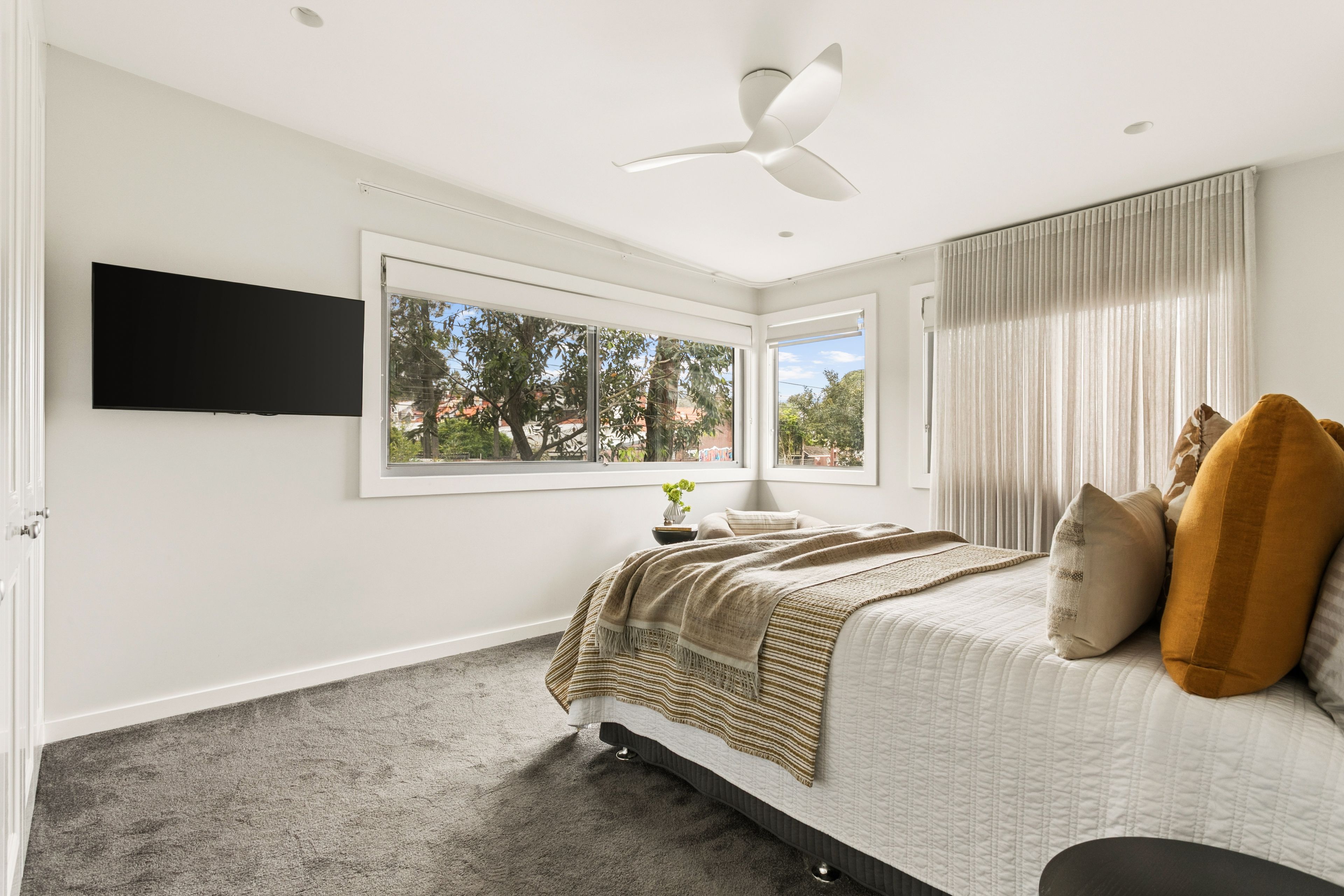 22A Albert Street — photo 7 of 13