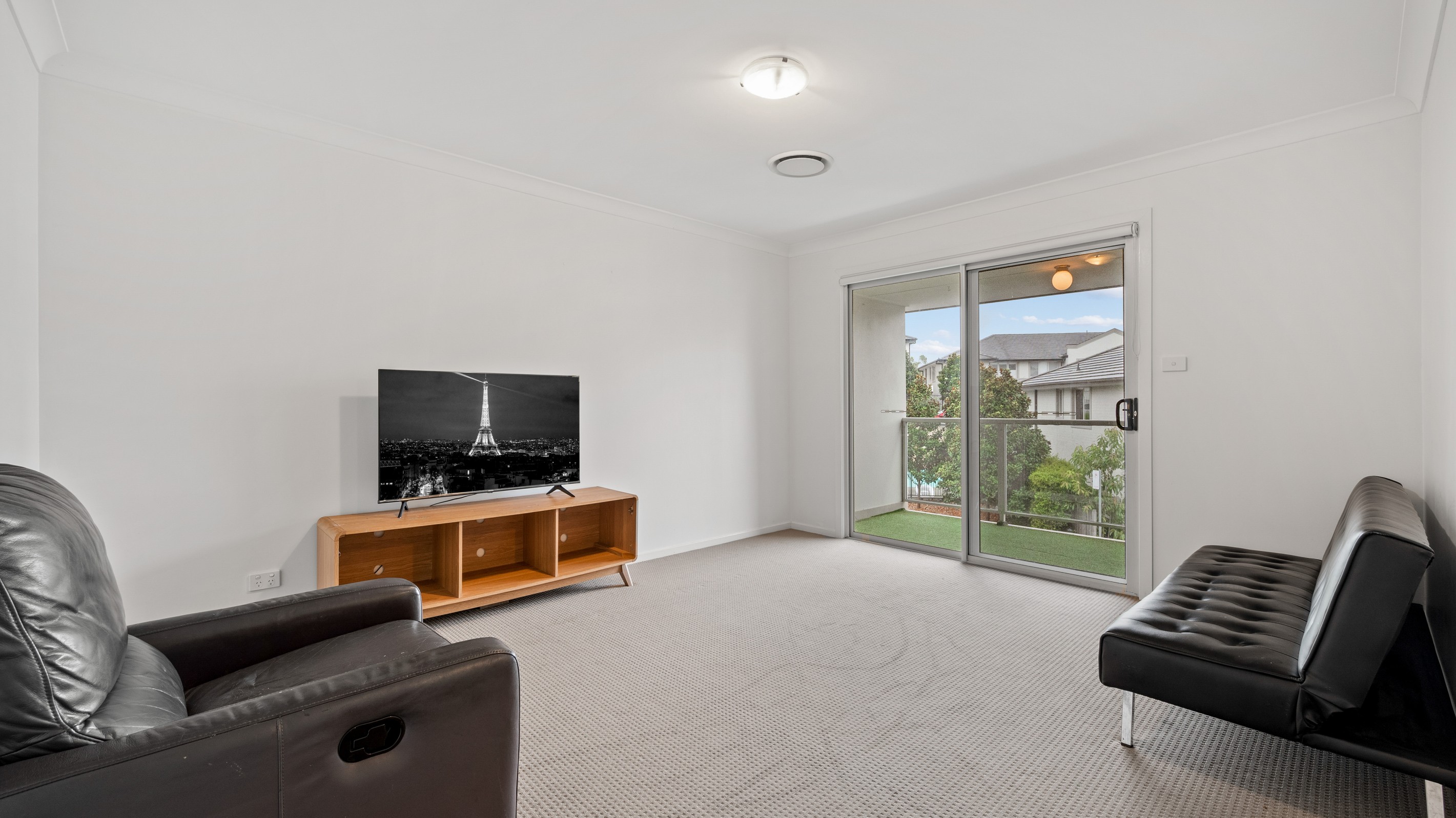 9 Highland Close, Macquarie Links, NSW 2565