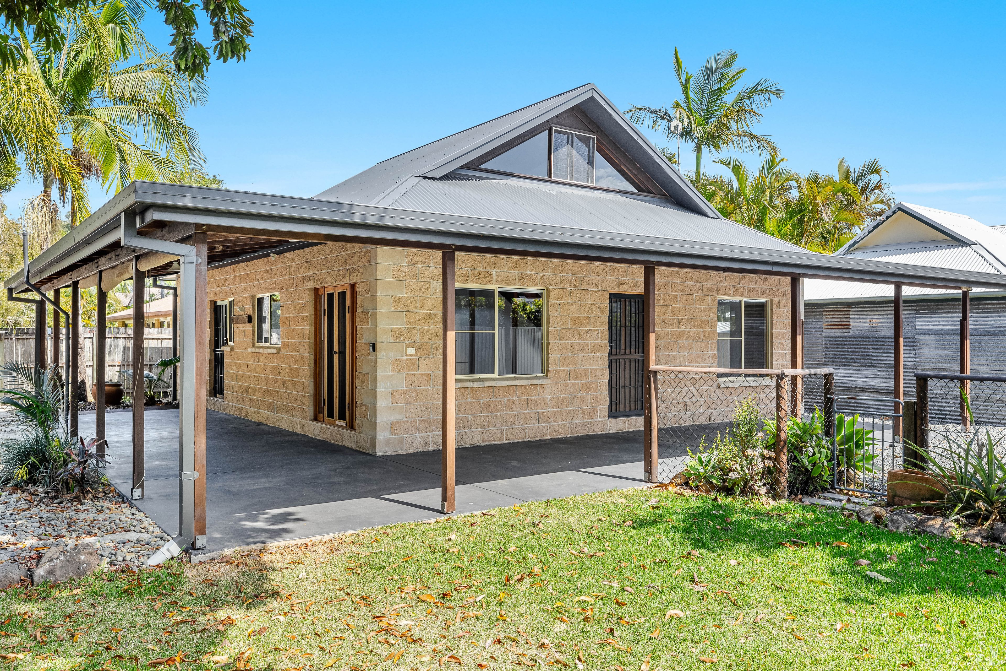 2/4 Julian Rocks Drive, Byron Bay, NSW 2481 House for Sale Ray