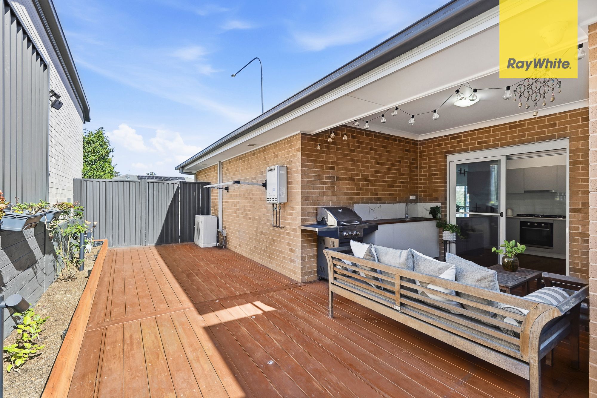 2 Hutt Street — photo 16 of 23